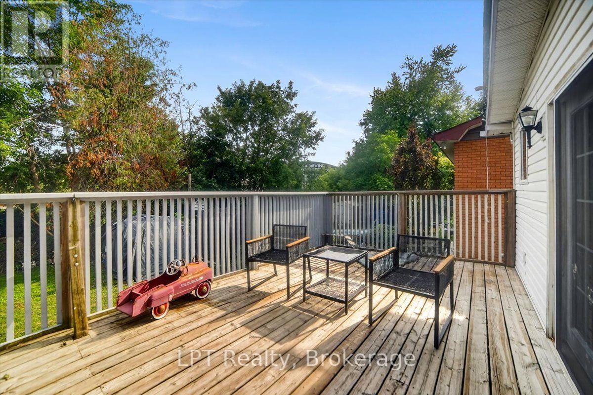 611 Romaine Street Property Photo 19