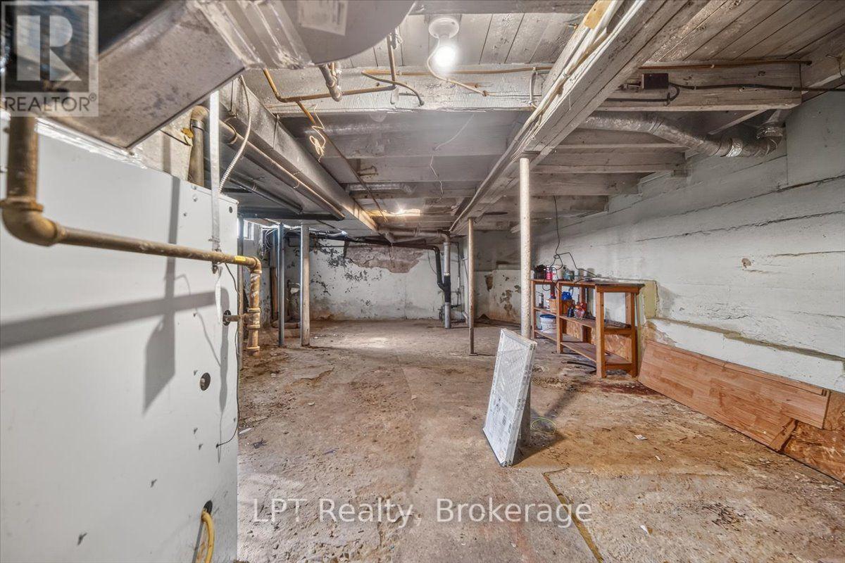 611 Romaine Street Property Photo 21