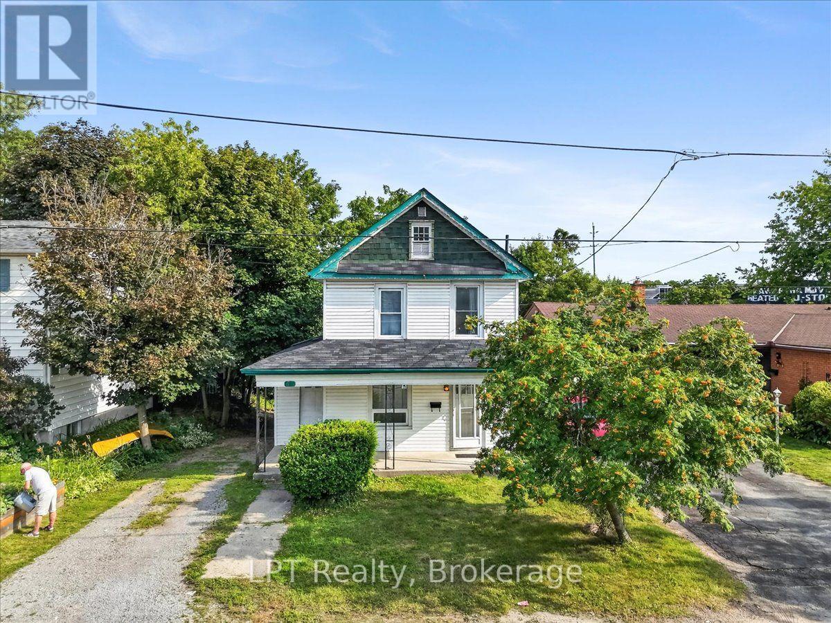 611 Romaine Street Property Photo 31