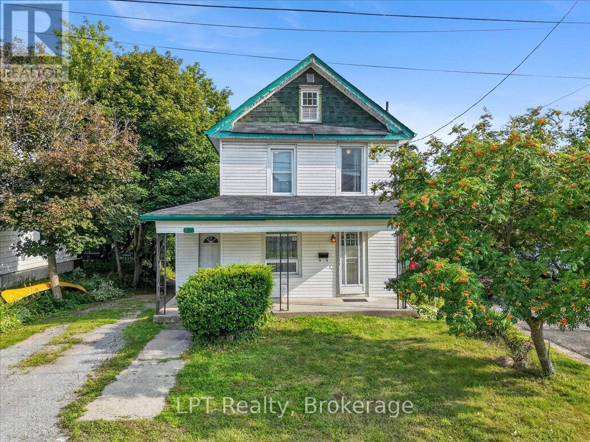 611 Romaine Street Property Photo 32