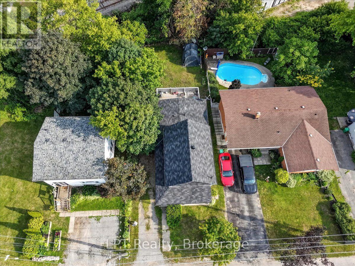 611 Romaine Street Property Photo 37