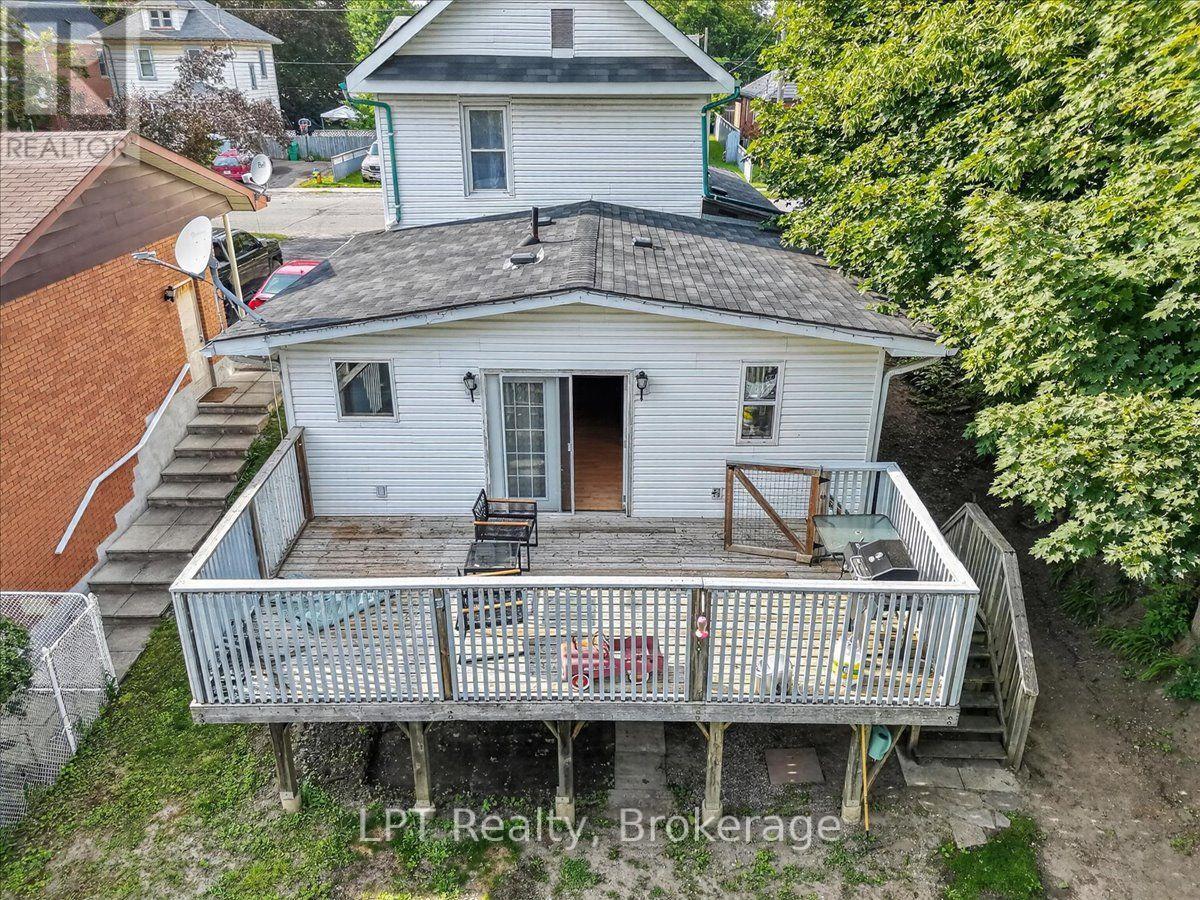 611 Romaine Street Property Photo 39