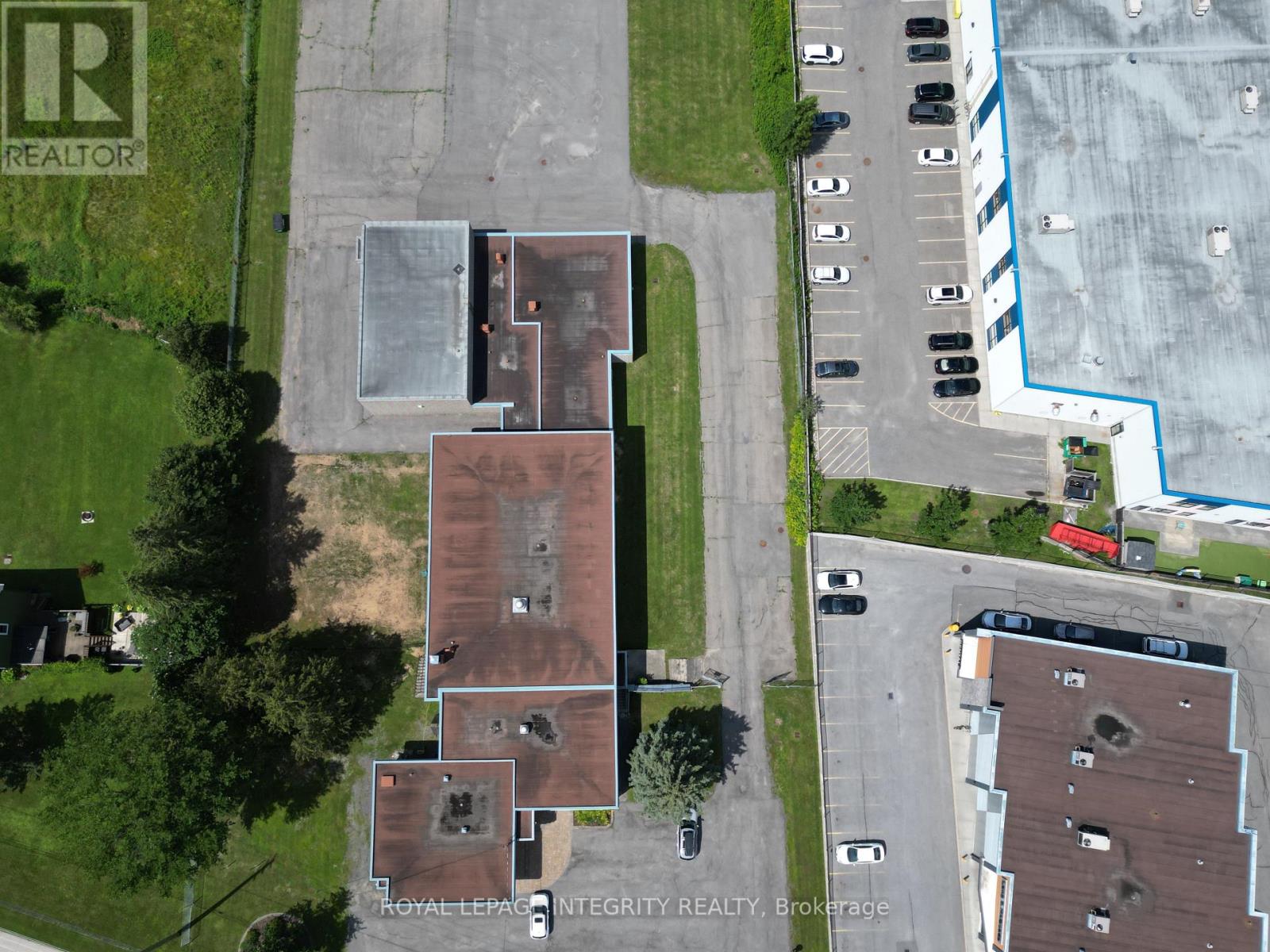 3775 St Joseph Boulevard Property Photo 12