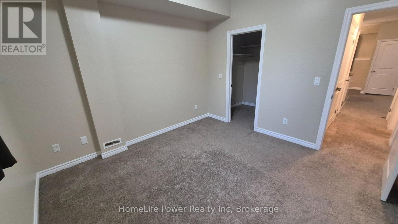 22 - 225 Riddell Street Property Photo 11