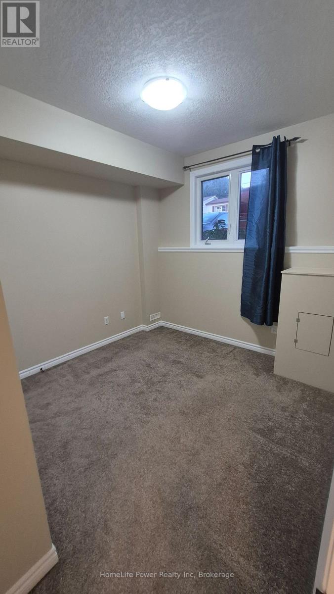 22 - 225 Riddell Street Property Photo 13