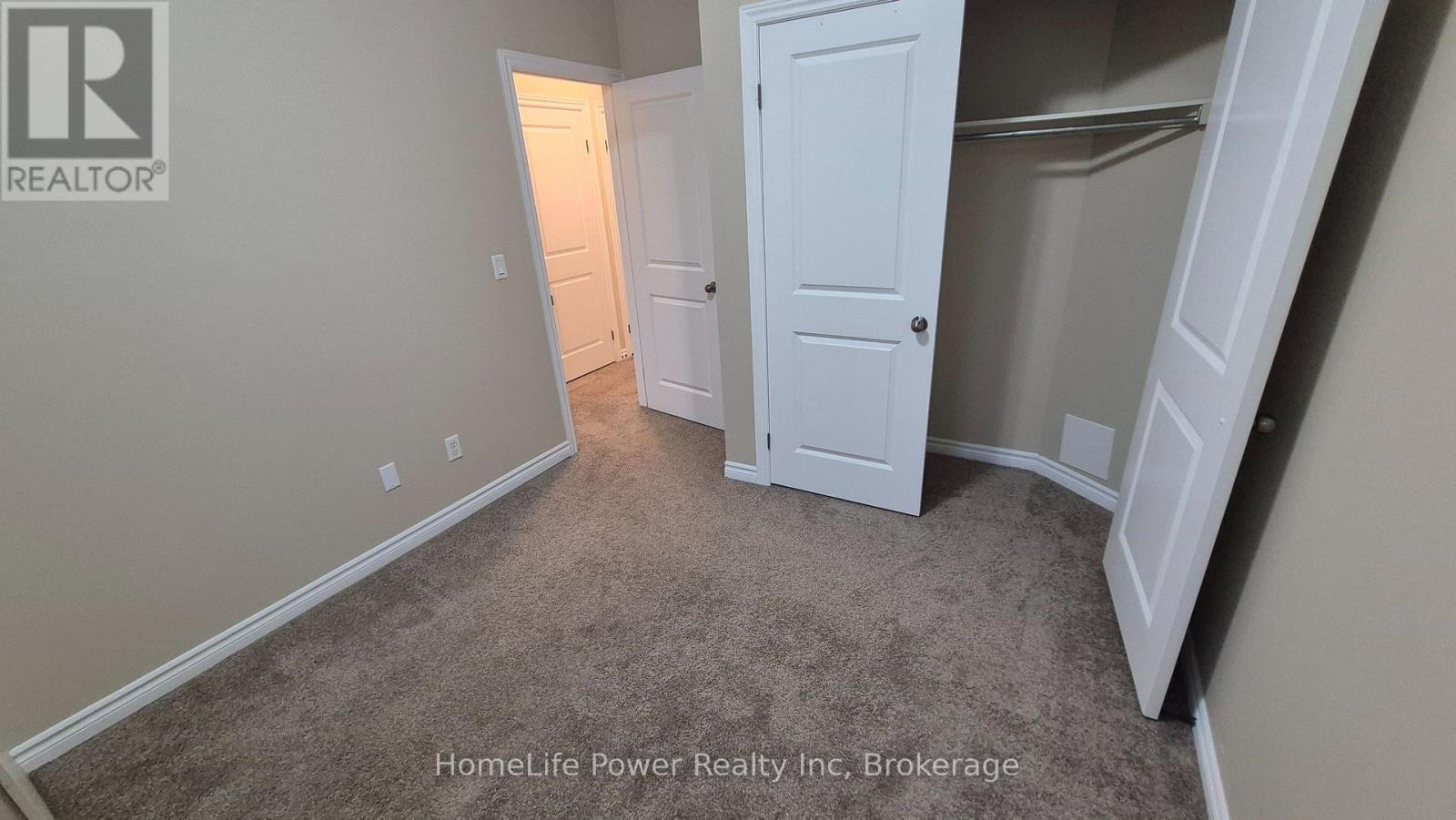 22 - 225 Riddell Street Property Photo 14