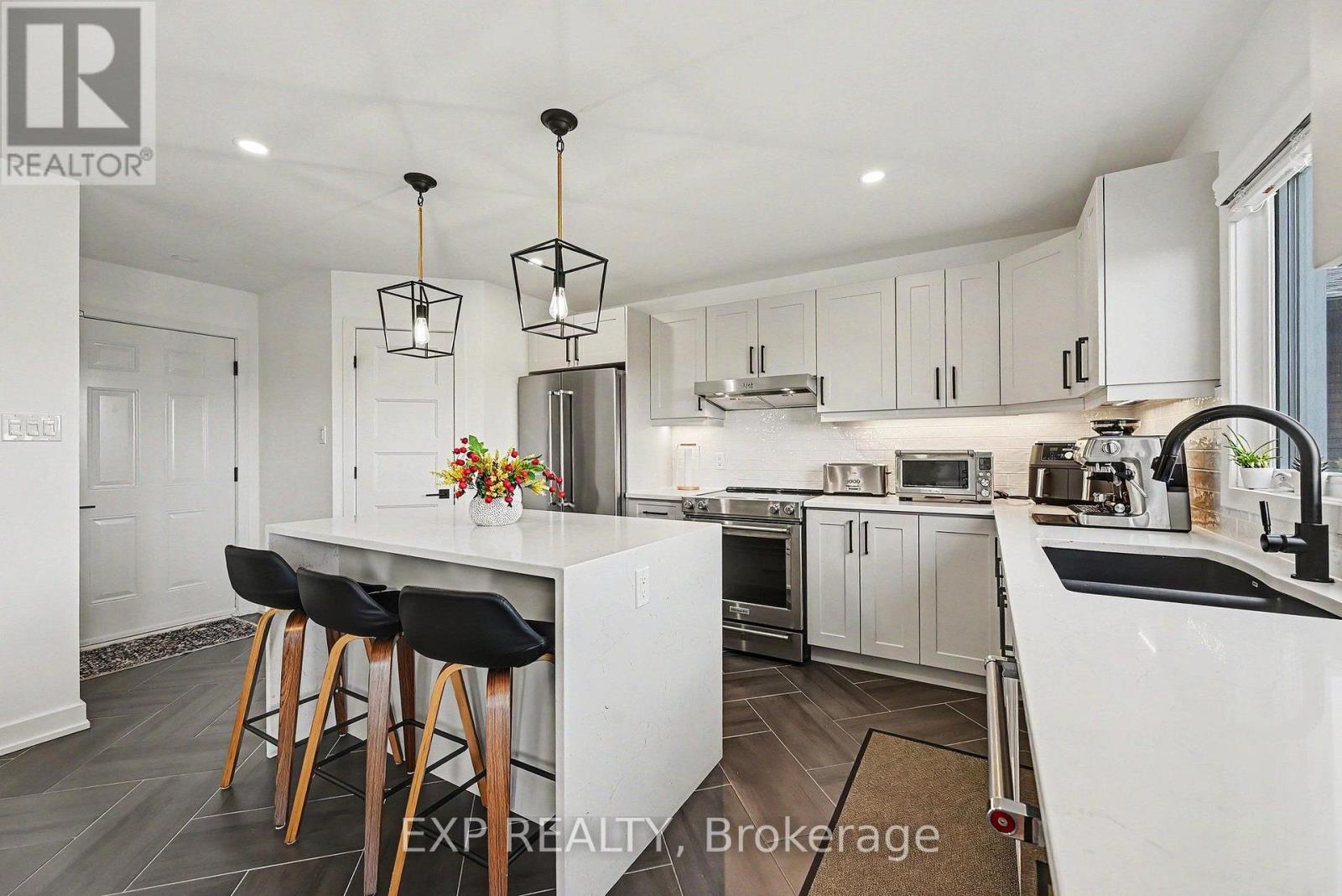 306 Moisson Street Property Photo 13