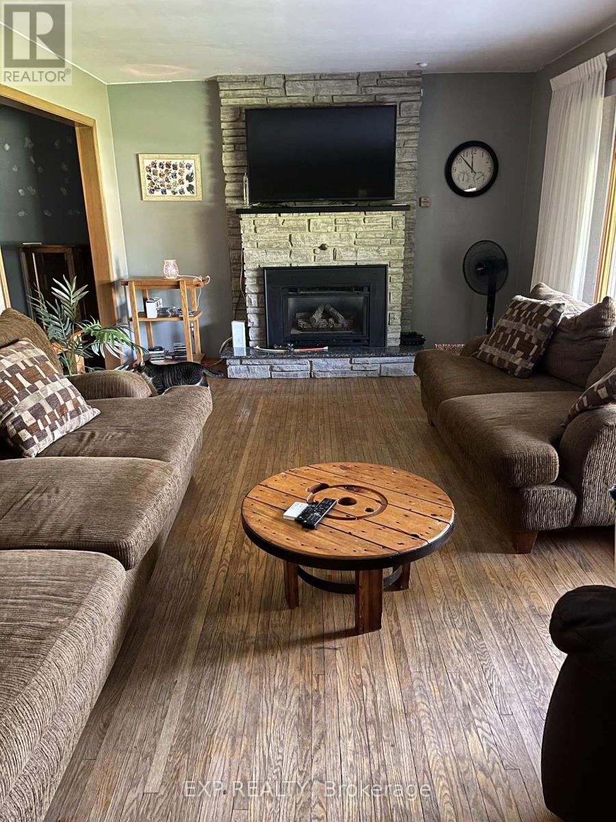 120 Huron Avenue Property Photo 5