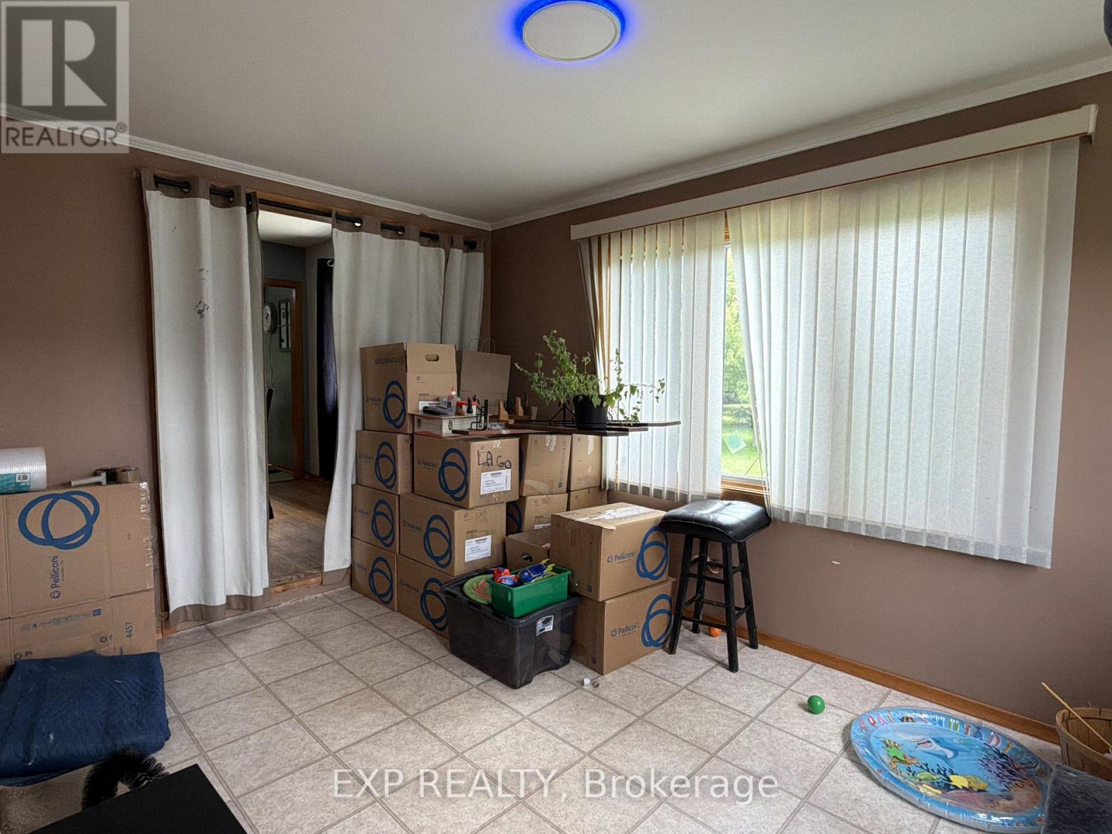 120 Huron Avenue Property Photo 11