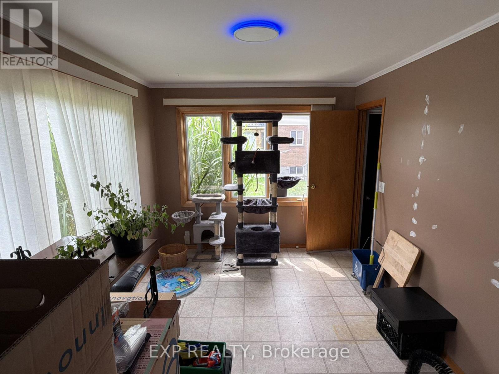 120 Huron Avenue Property Photo 12
