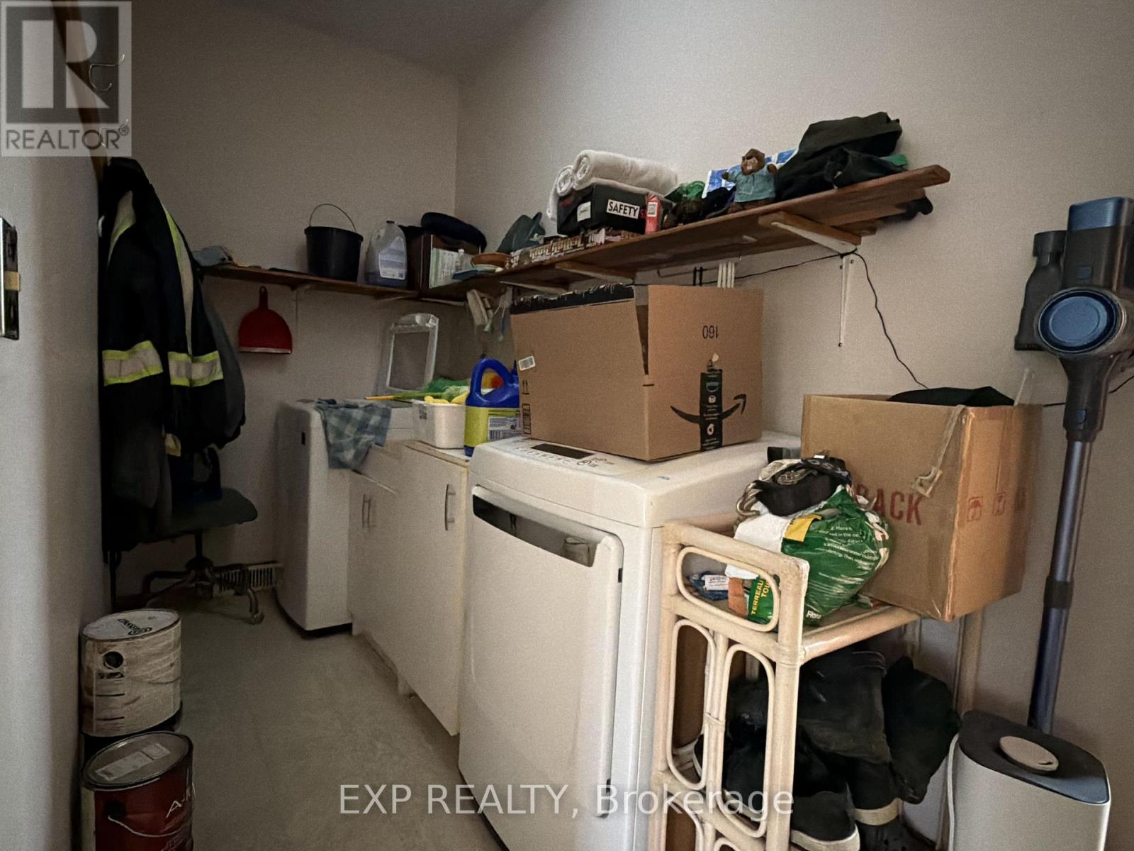 120 Huron Avenue Property Photo 13