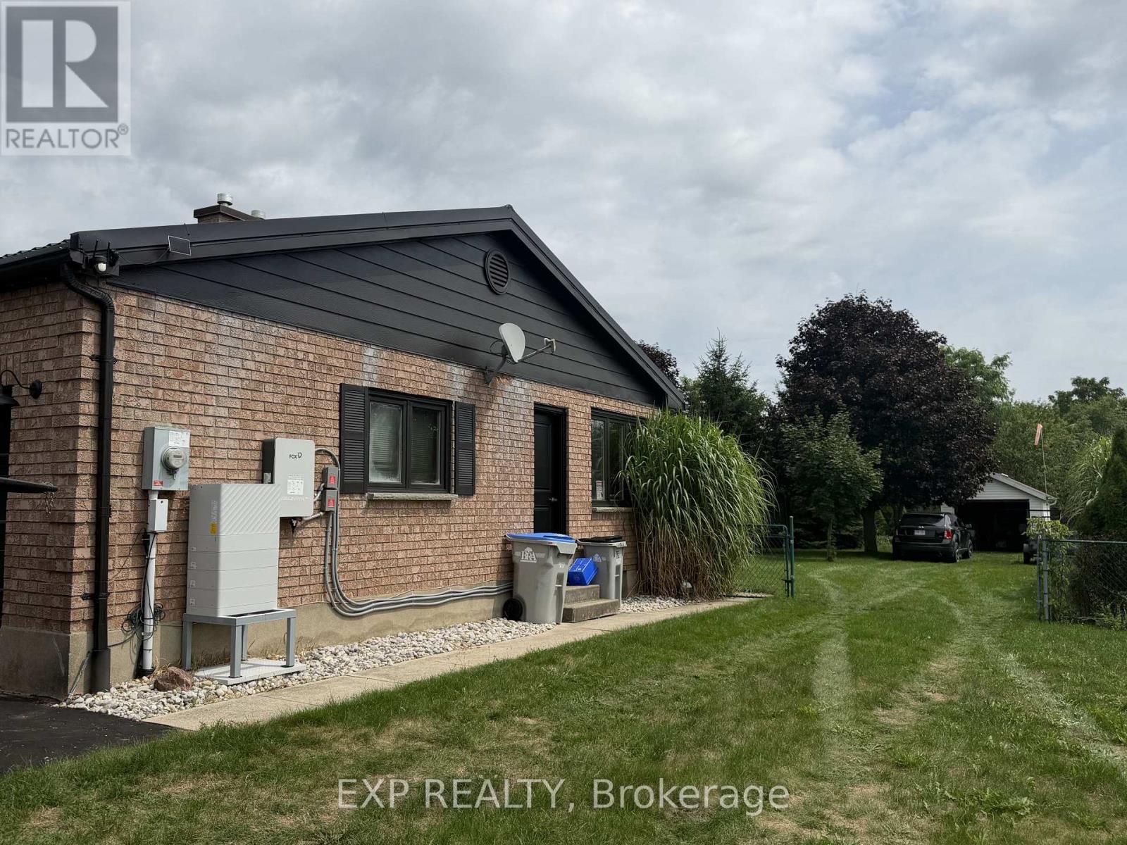 120 Huron Avenue Property Photo 28