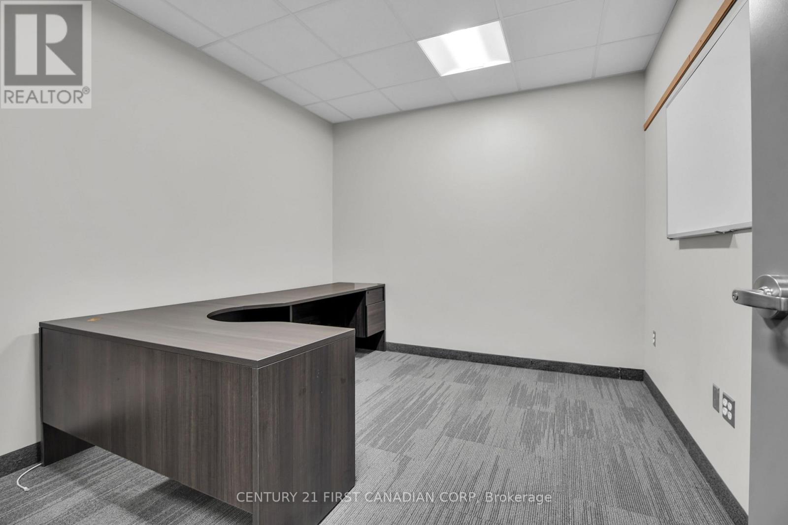 700 York Street Property Photo 18