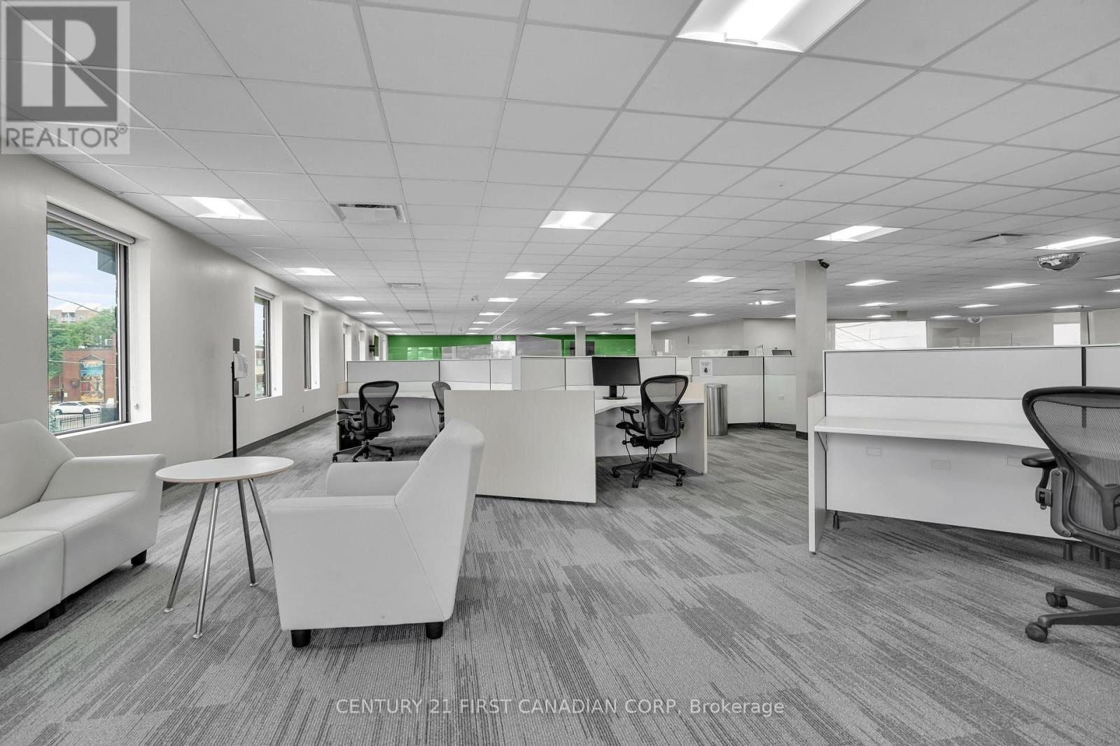 700 York Street Property Photo 29