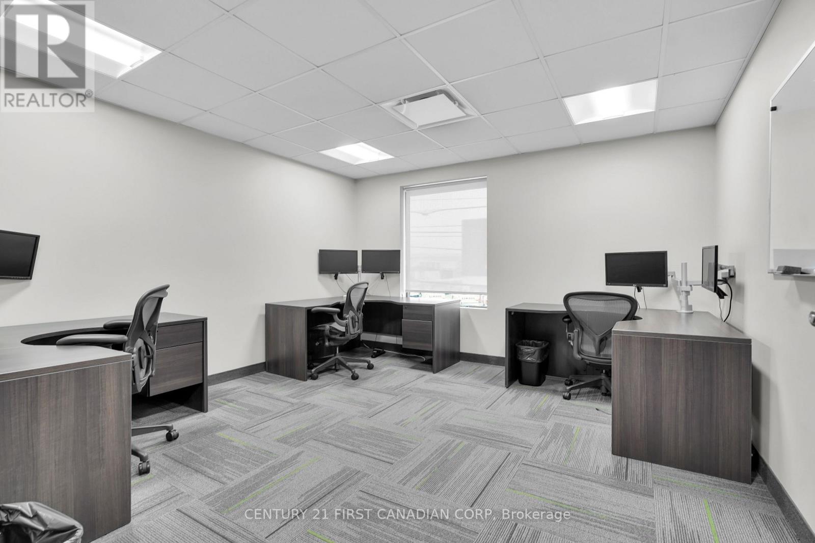 700 York Street Property Photo 31