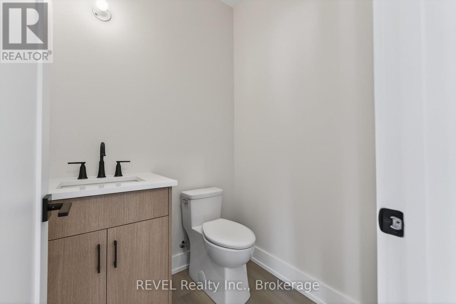22 Anchor Road Property Photo 22