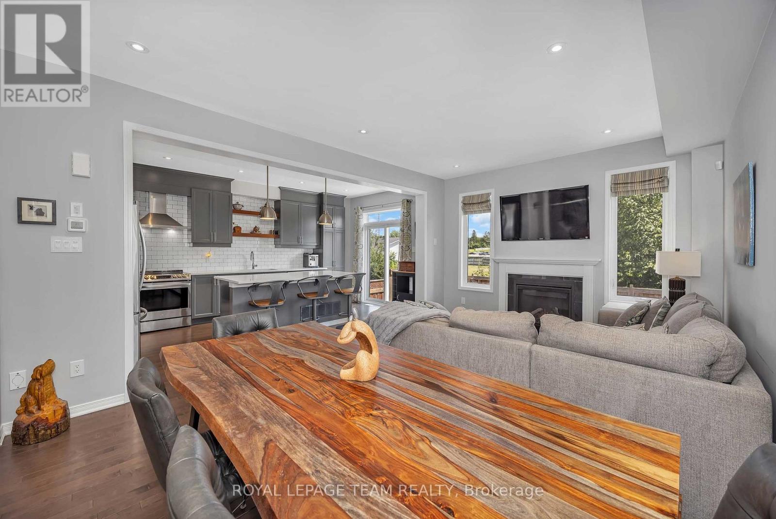 2626 Tempo Drive Property Photo 6