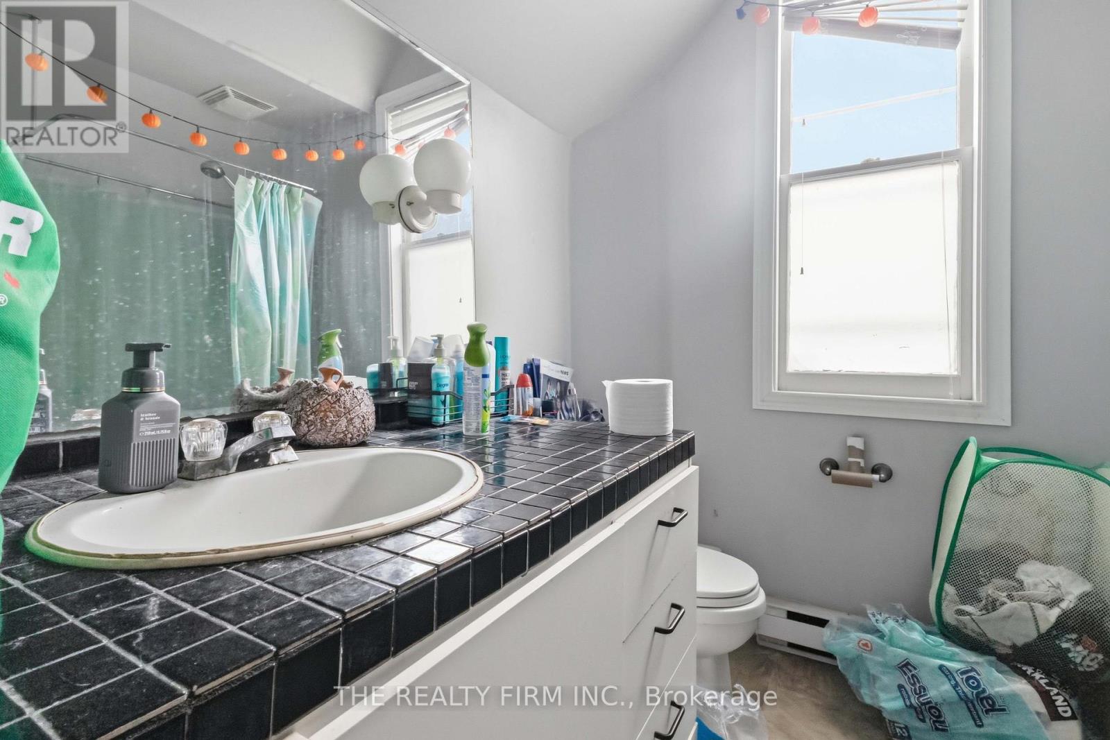 631 Elias Street Property Photo 14