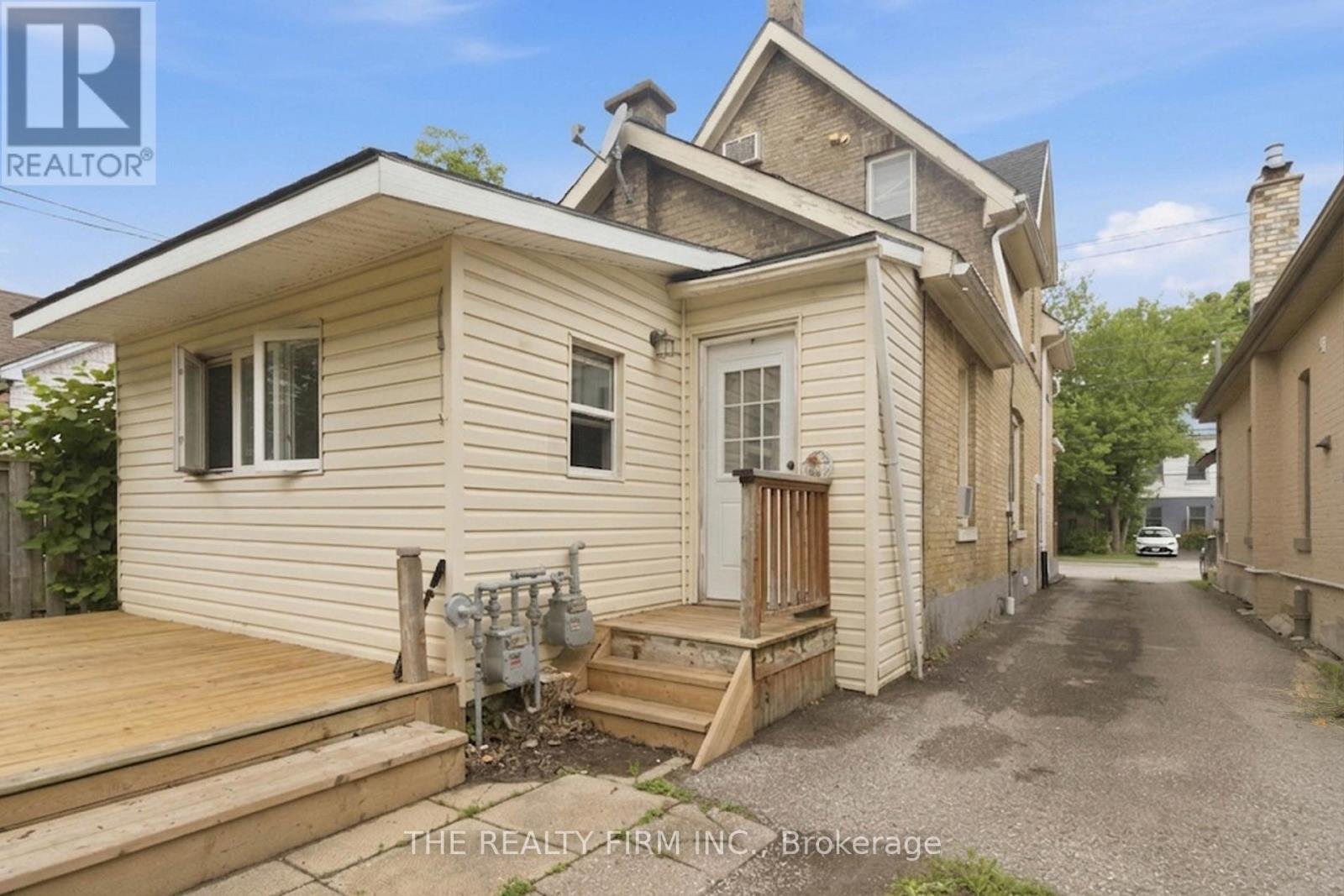 631 Elias Street Property Photo 17