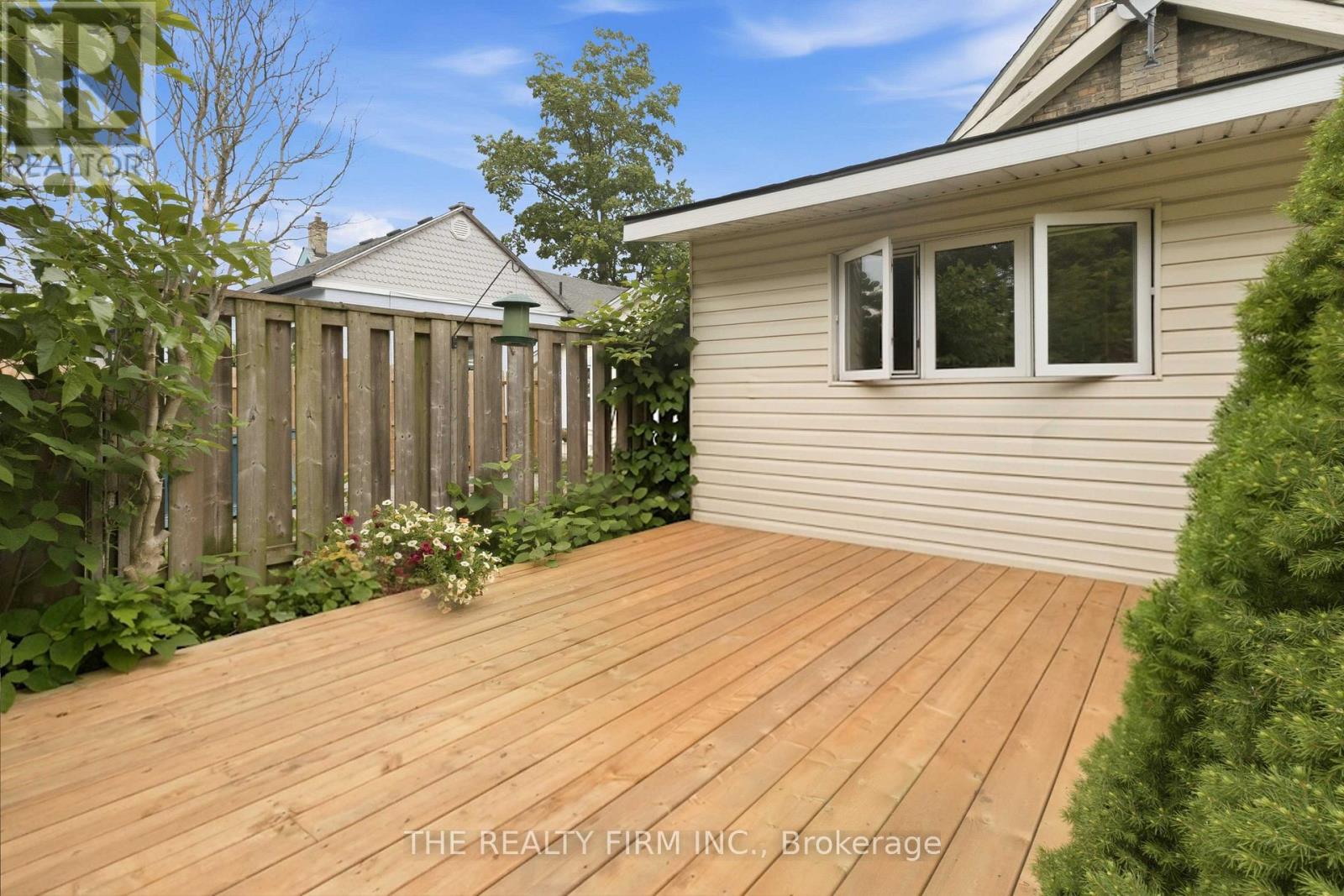 631 Elias Street Property Photo 18