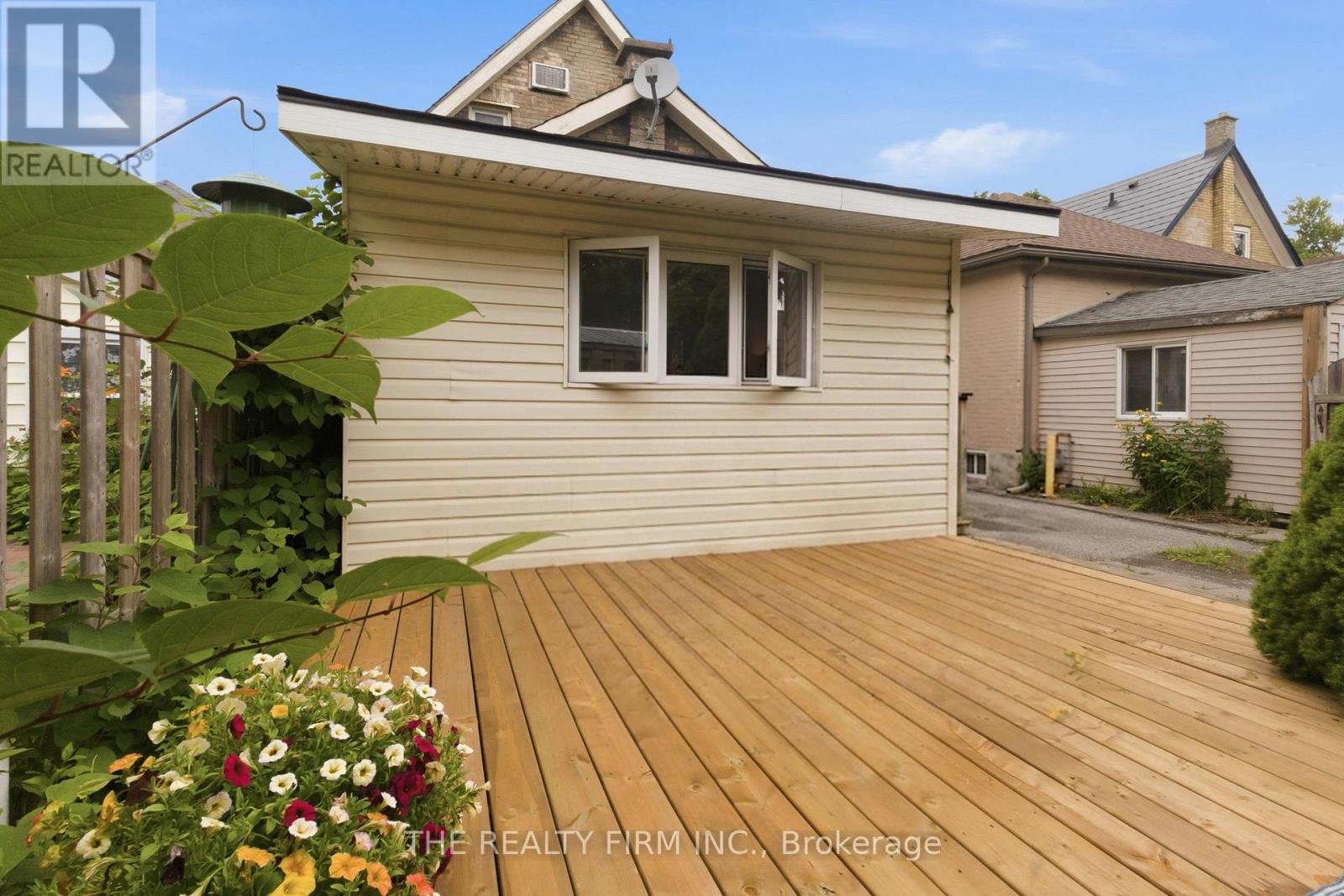 631 Elias Street Property Photo 19