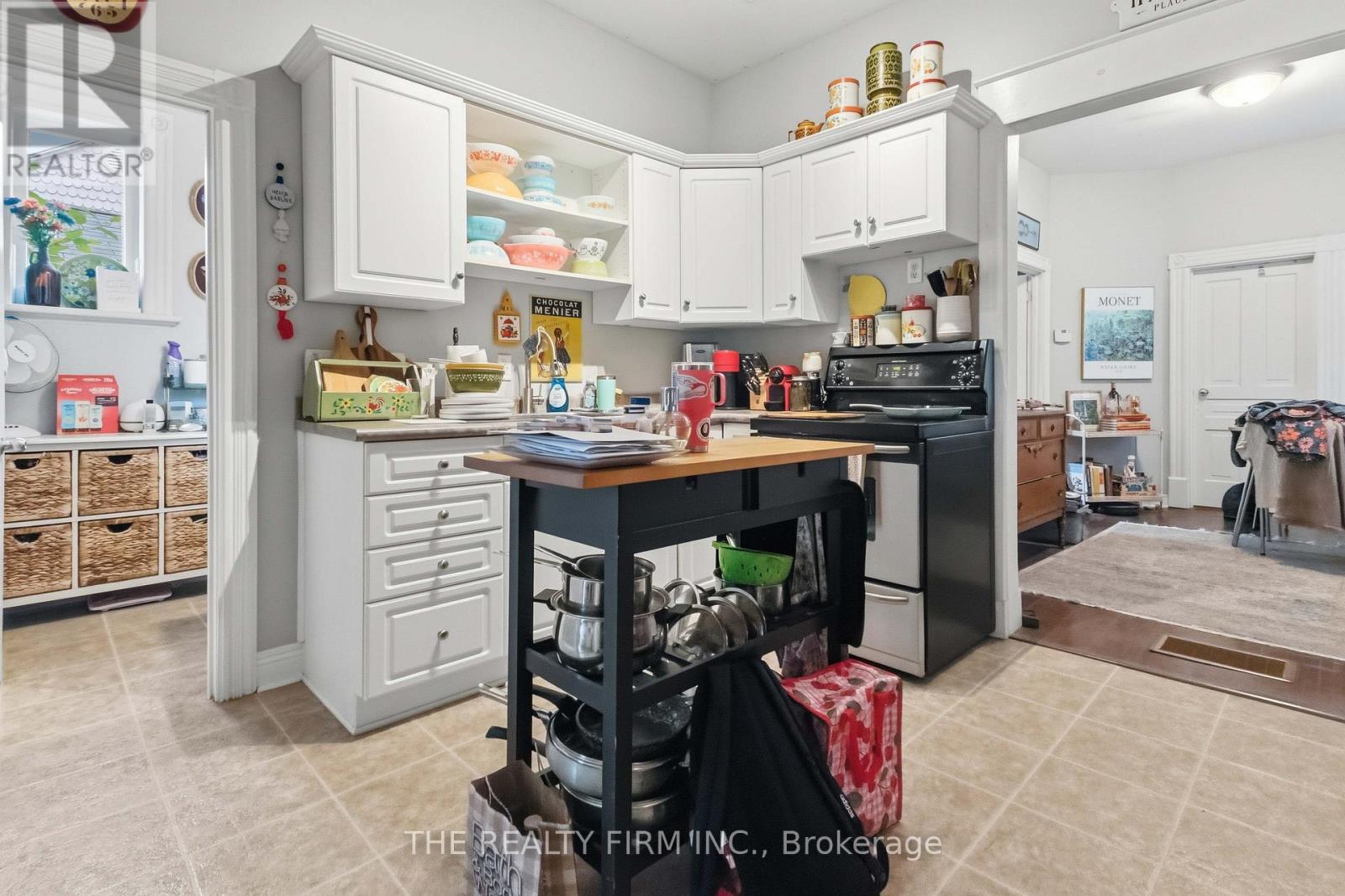 631 Elias Street Property Photo 22