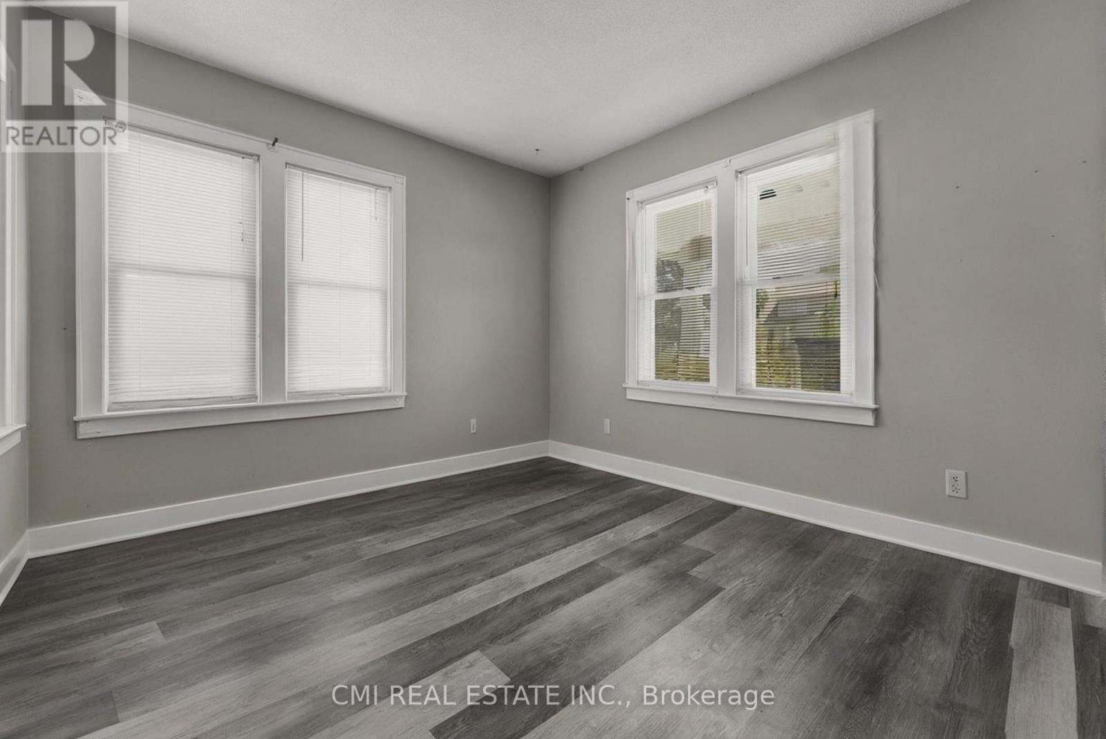 433 Lydia Street Property Photo 6