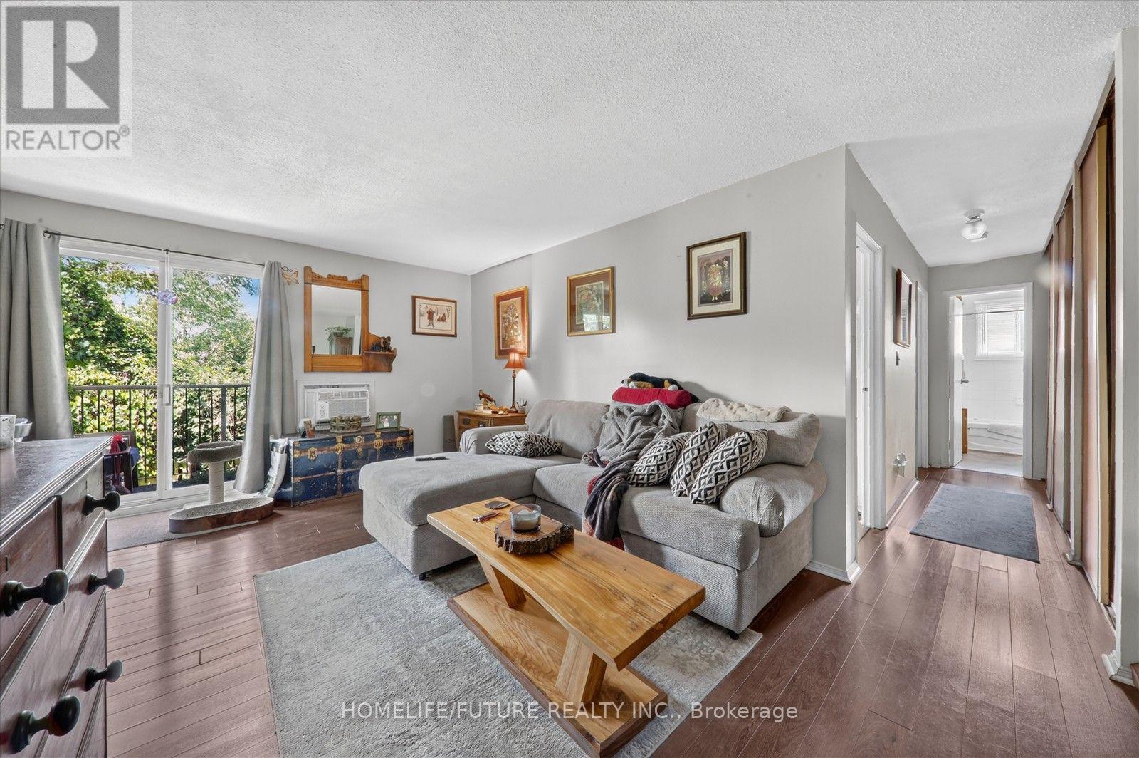 35 Union Street Property Photo 14