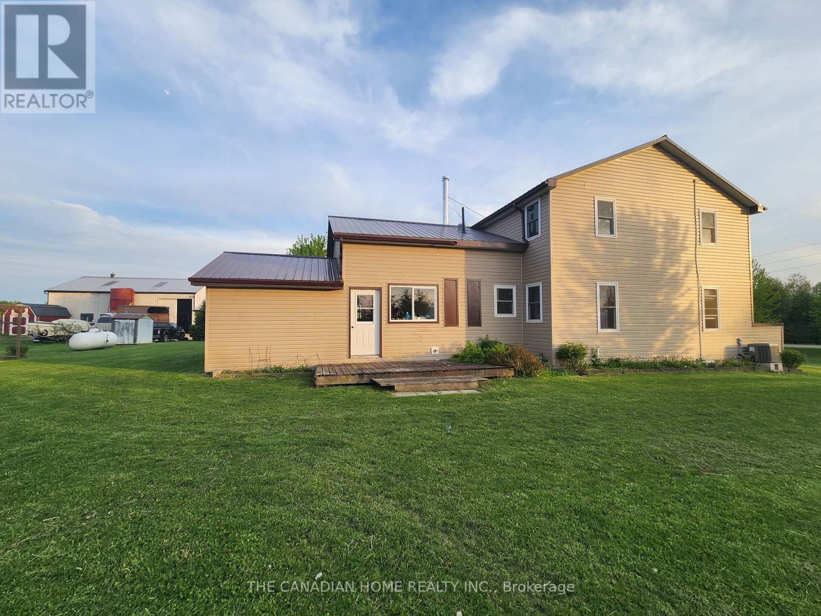 90020 Gilmour Line Property Photo 6