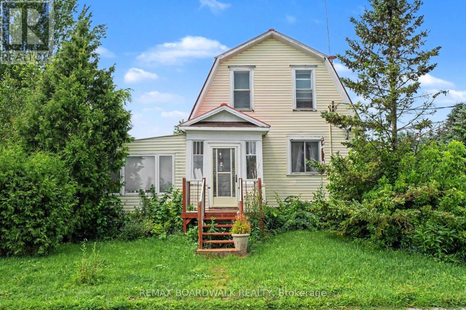 11049 Gilmour Road Property Photo 2