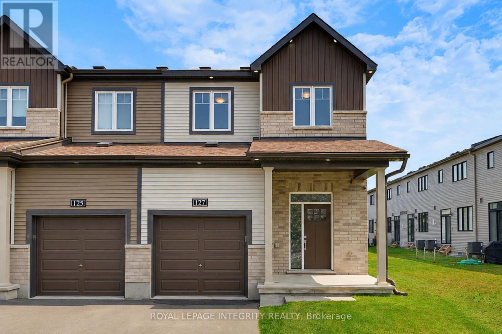 127 CHAKRA STREET Property Photo 1