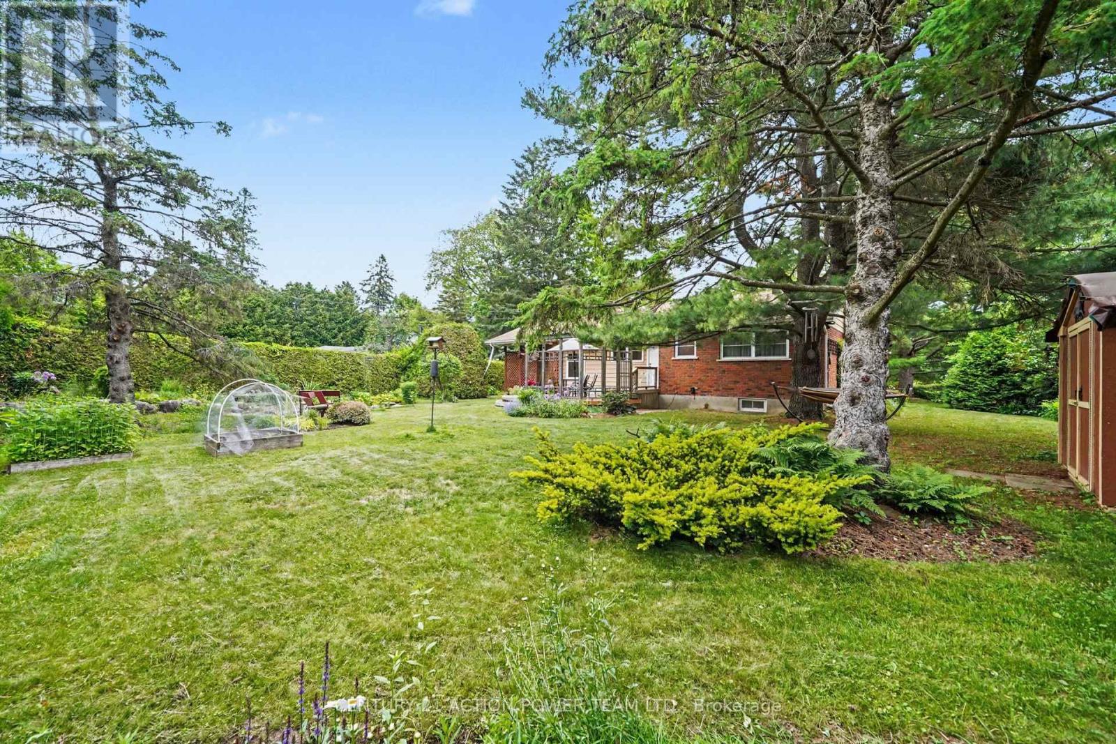 931 Kevin Crescent Property Photo 4