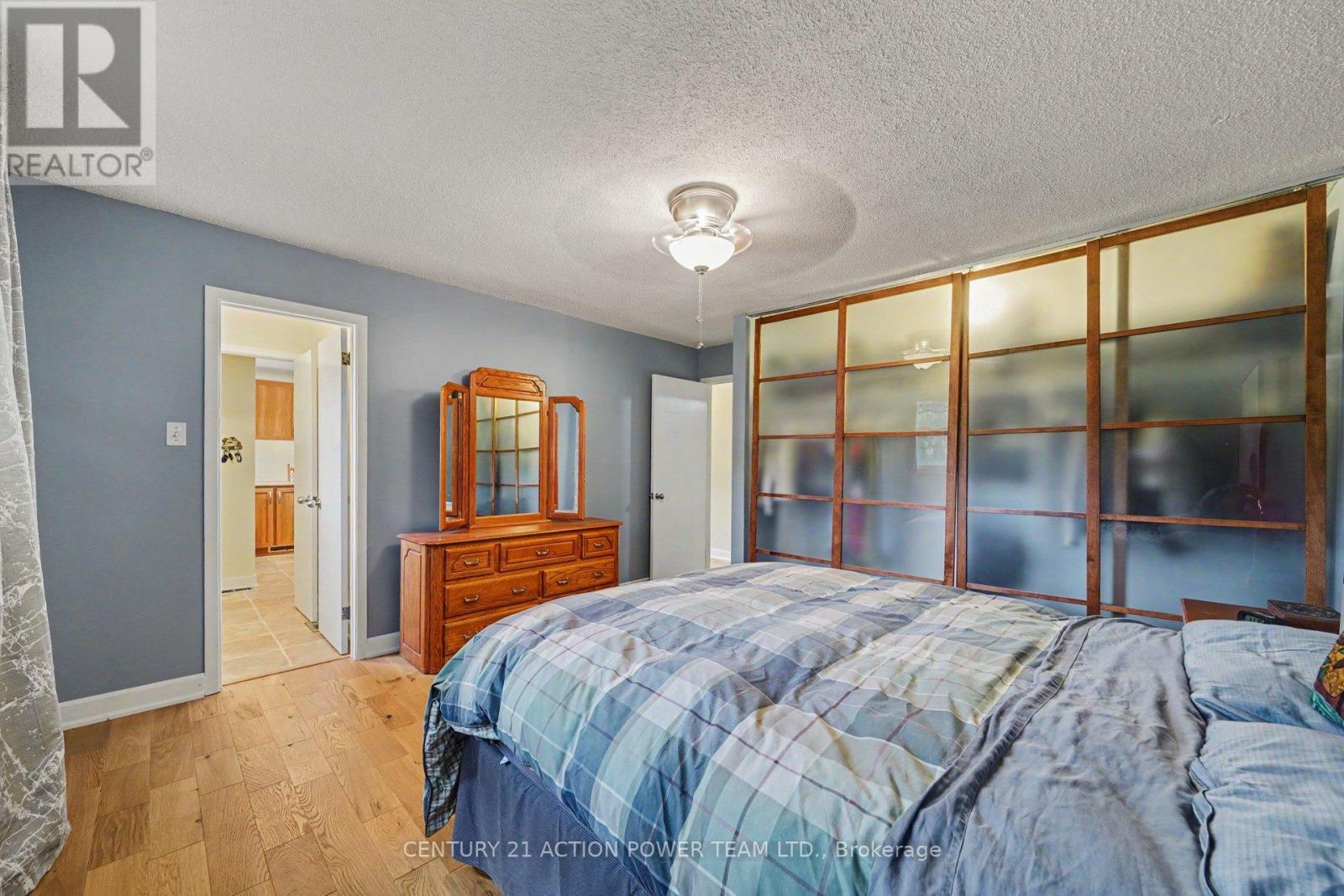 931 Kevin Crescent Property Photo 22