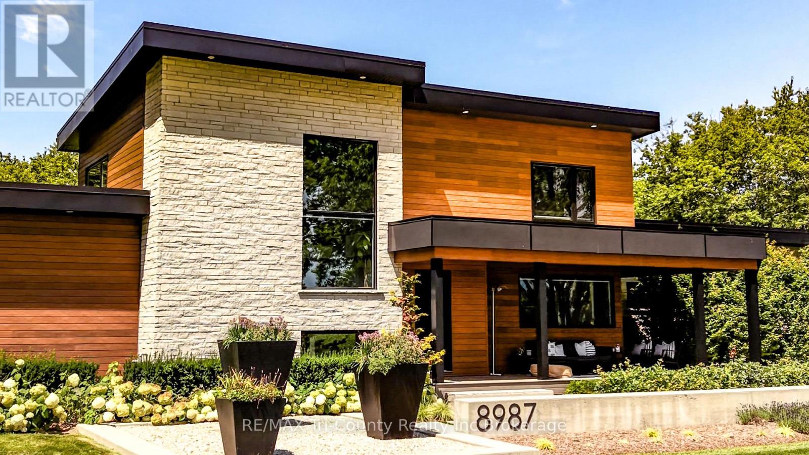8987 Powers Road Property Photo 1