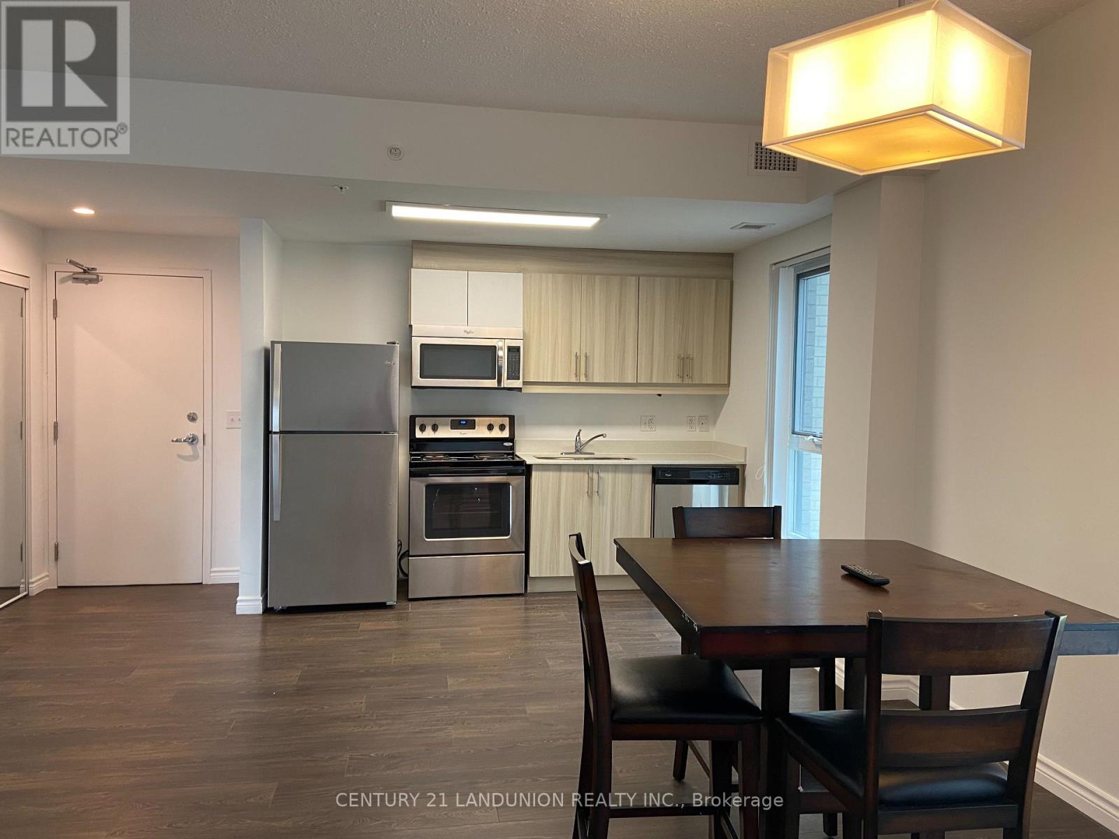 #1004 - 158 King Street N Property Photo 2
