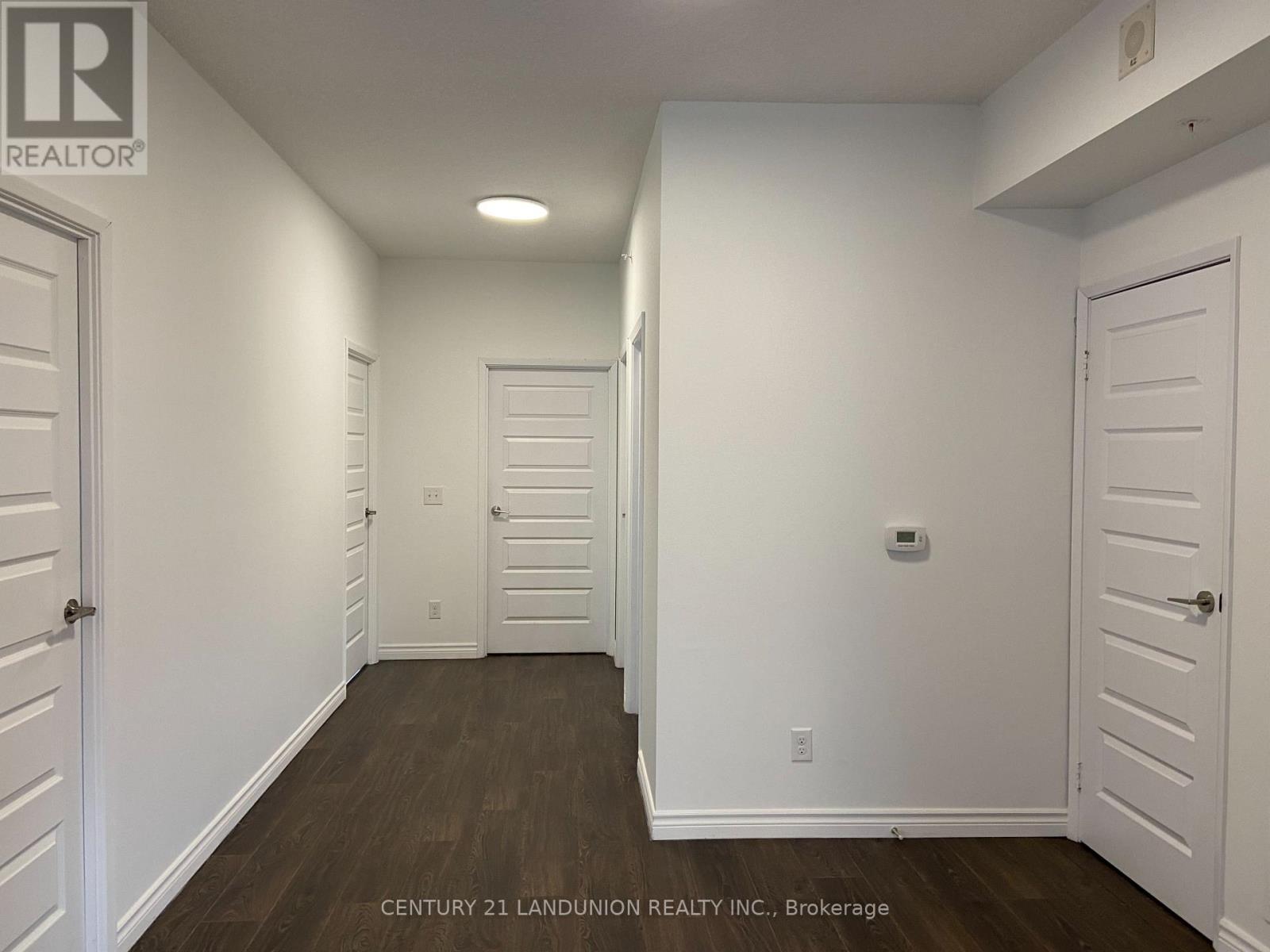 #1004 - 158 King Street N Property Photo 4