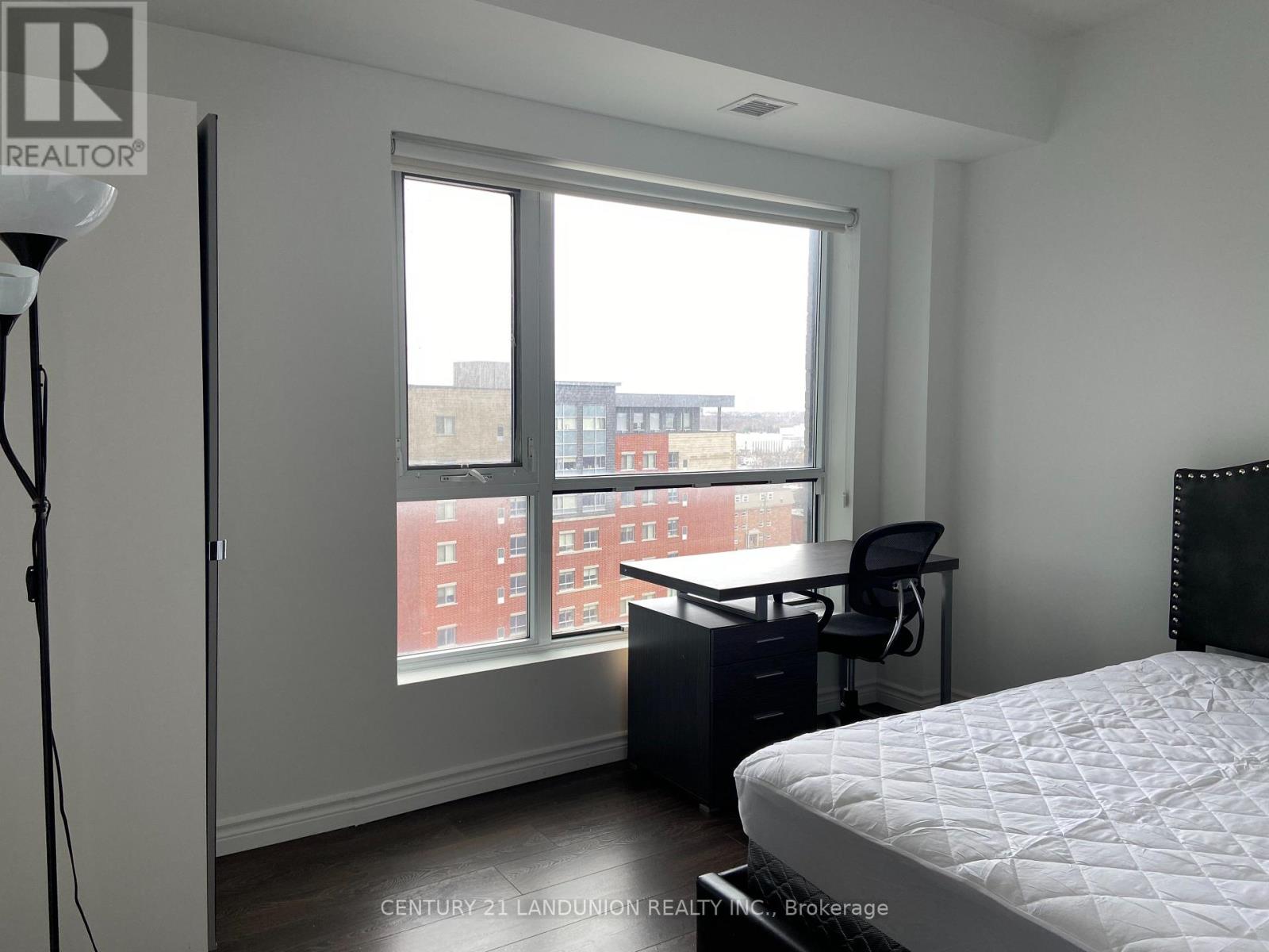 #1004 - 158 King Street N Property Photo 6