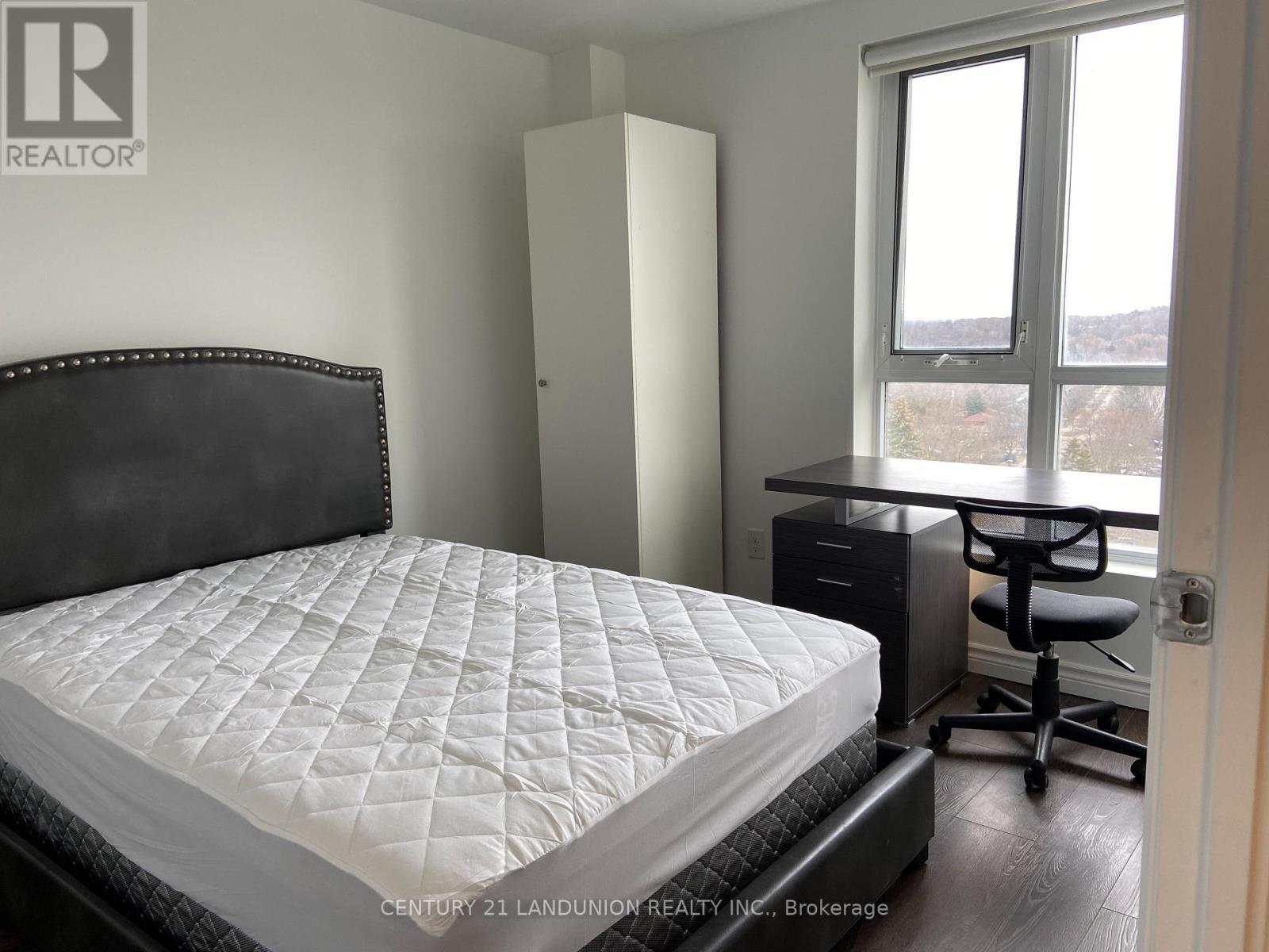 #1004 - 158 King Street N Property Photo 7