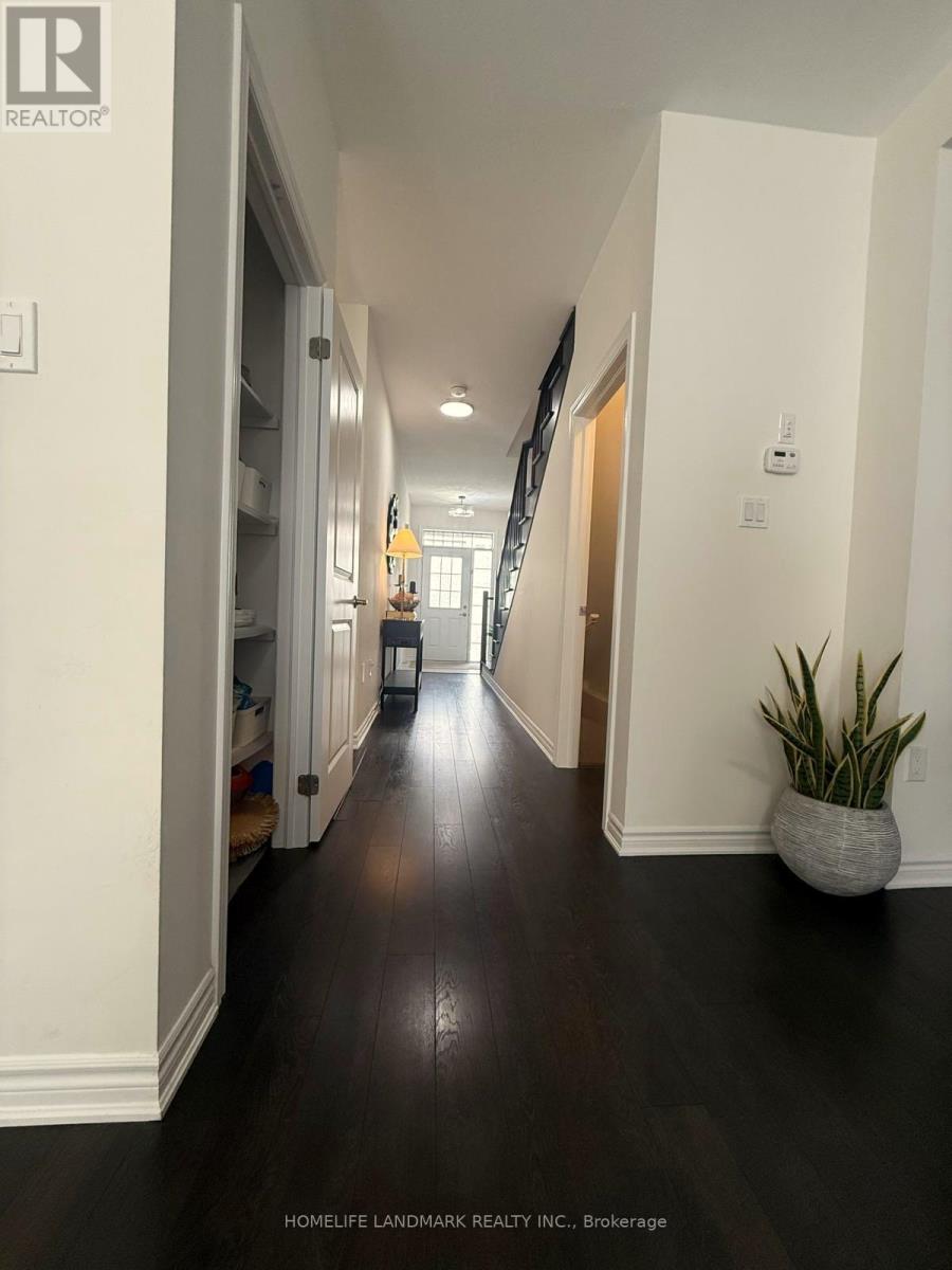 117 - 305 Garner Road W Property Photo 3