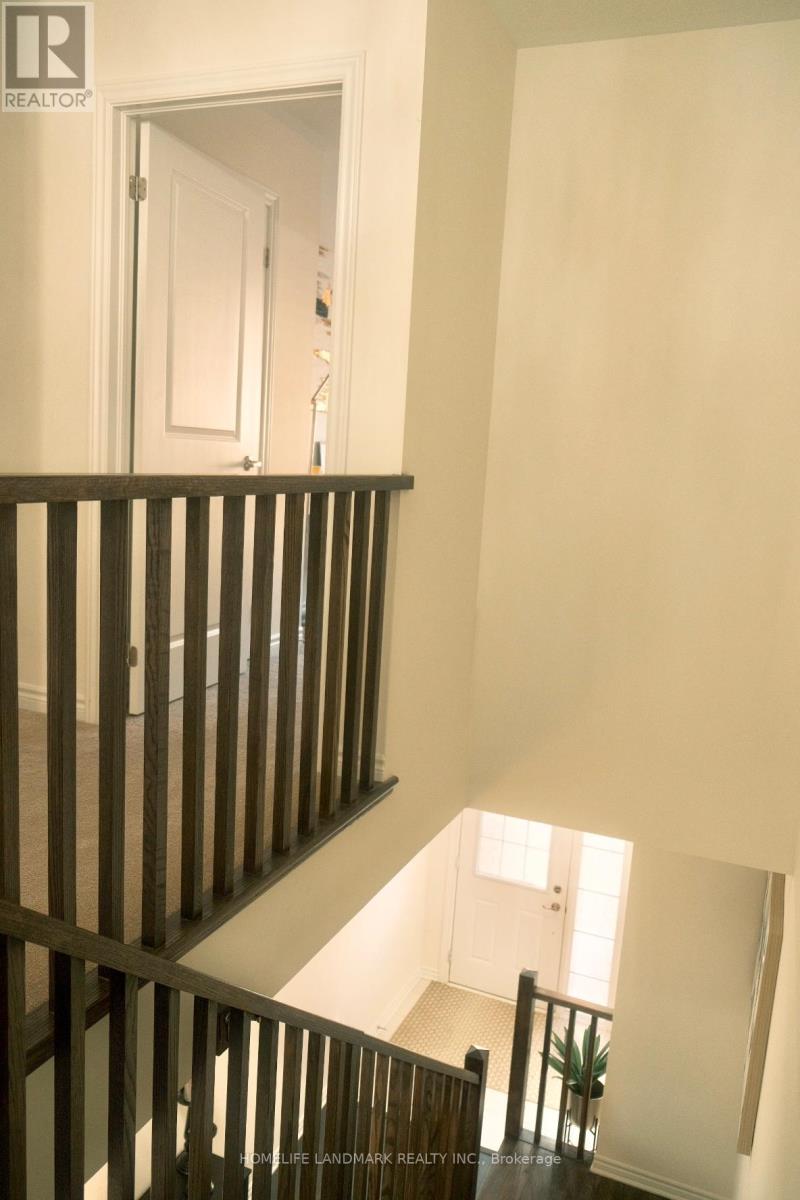 117 - 305 Garner Road W Property Photo 14