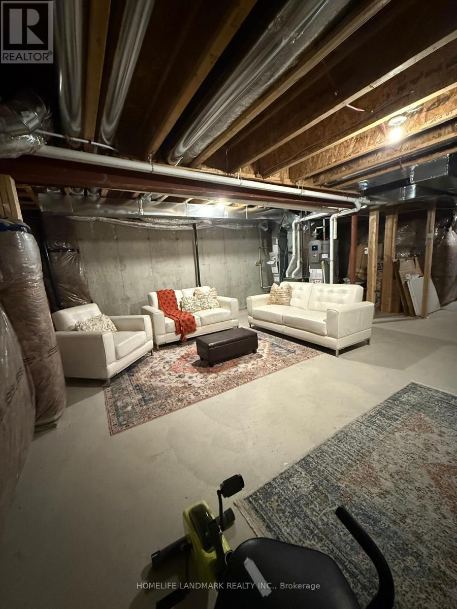 117 - 305 Garner Road W Property Photo 29