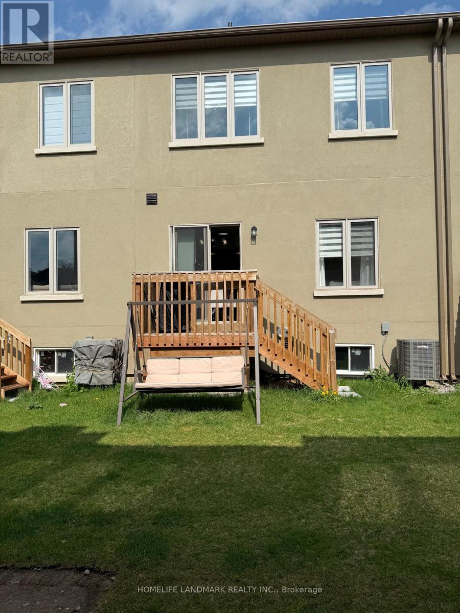 117 - 305 Garner Road W Property Photo 31