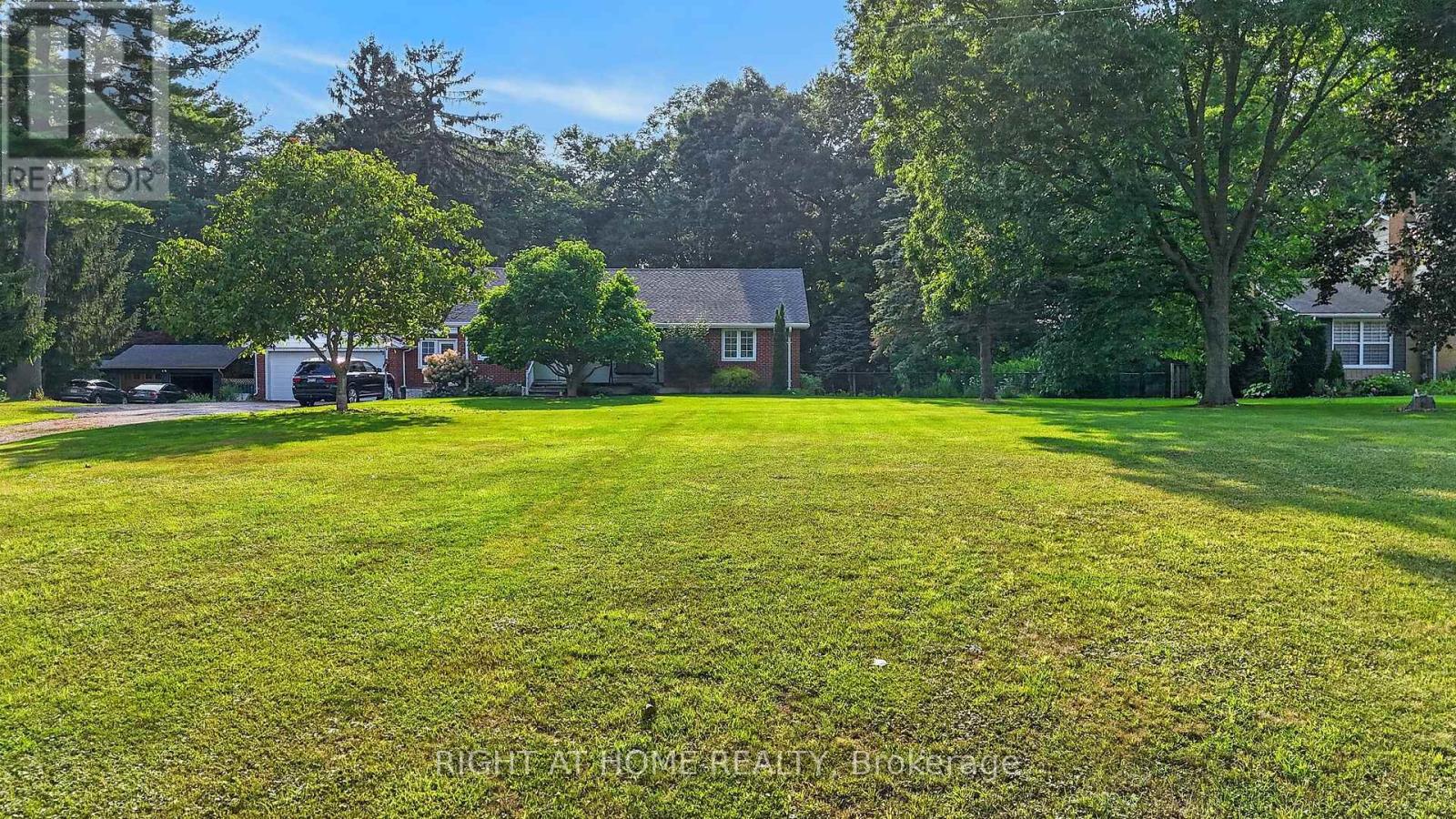 6297 Sunset Road Property Photo 4