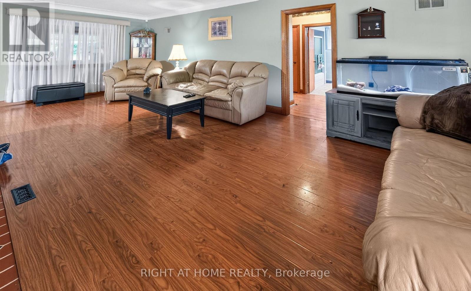 6297 Sunset Road Property Photo 15