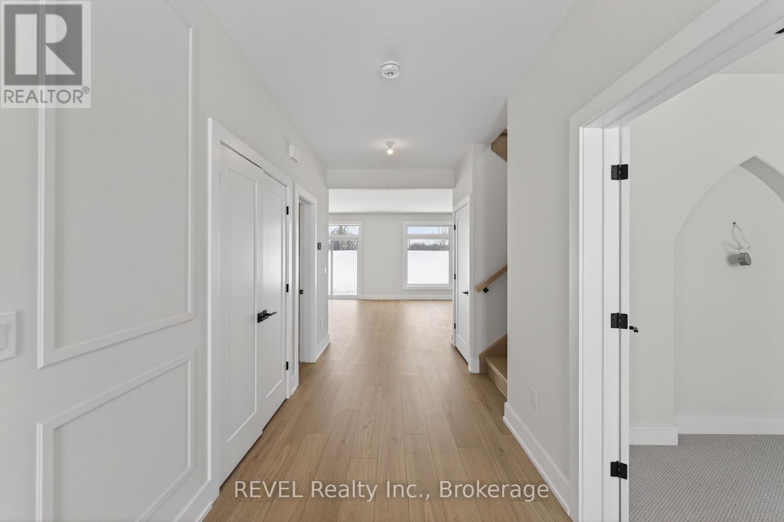 32 Anchor Road Property Photo 2