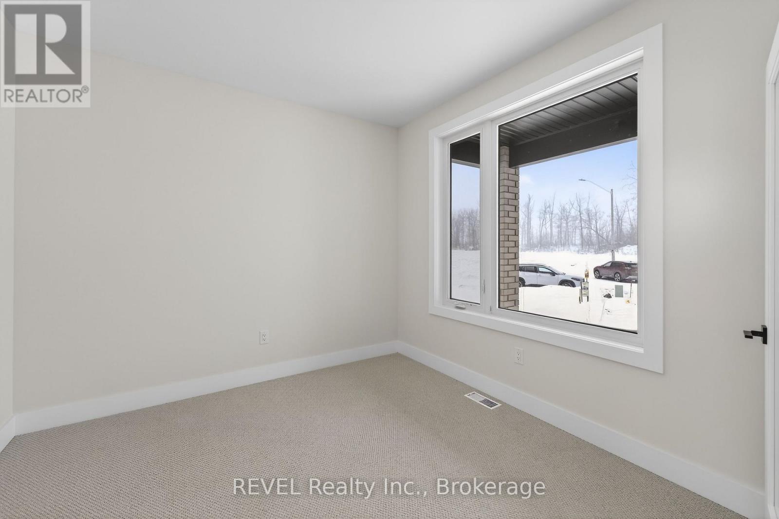 32 Anchor Road Property Photo 5