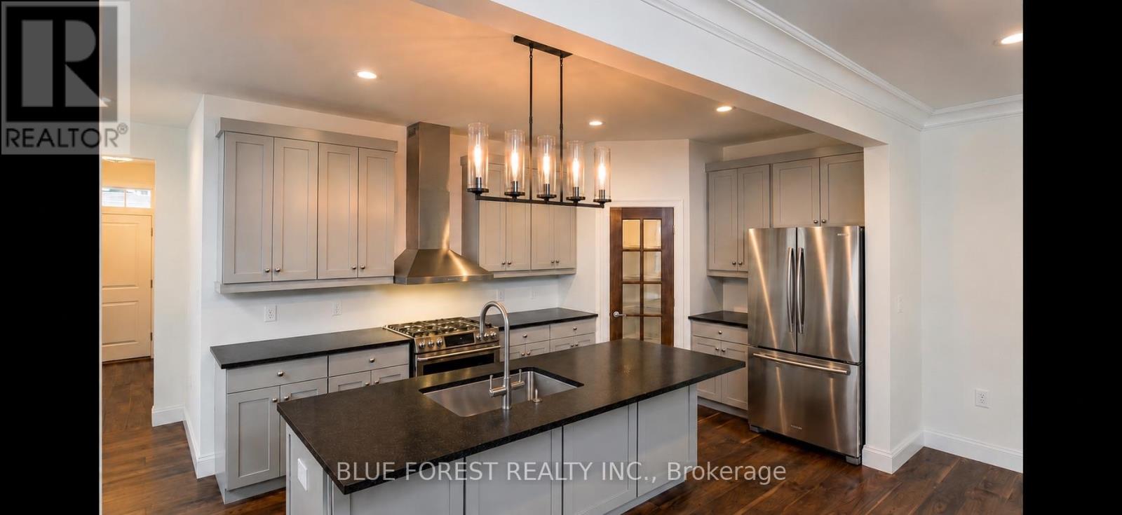 199 Patrick Street Property Photo 3