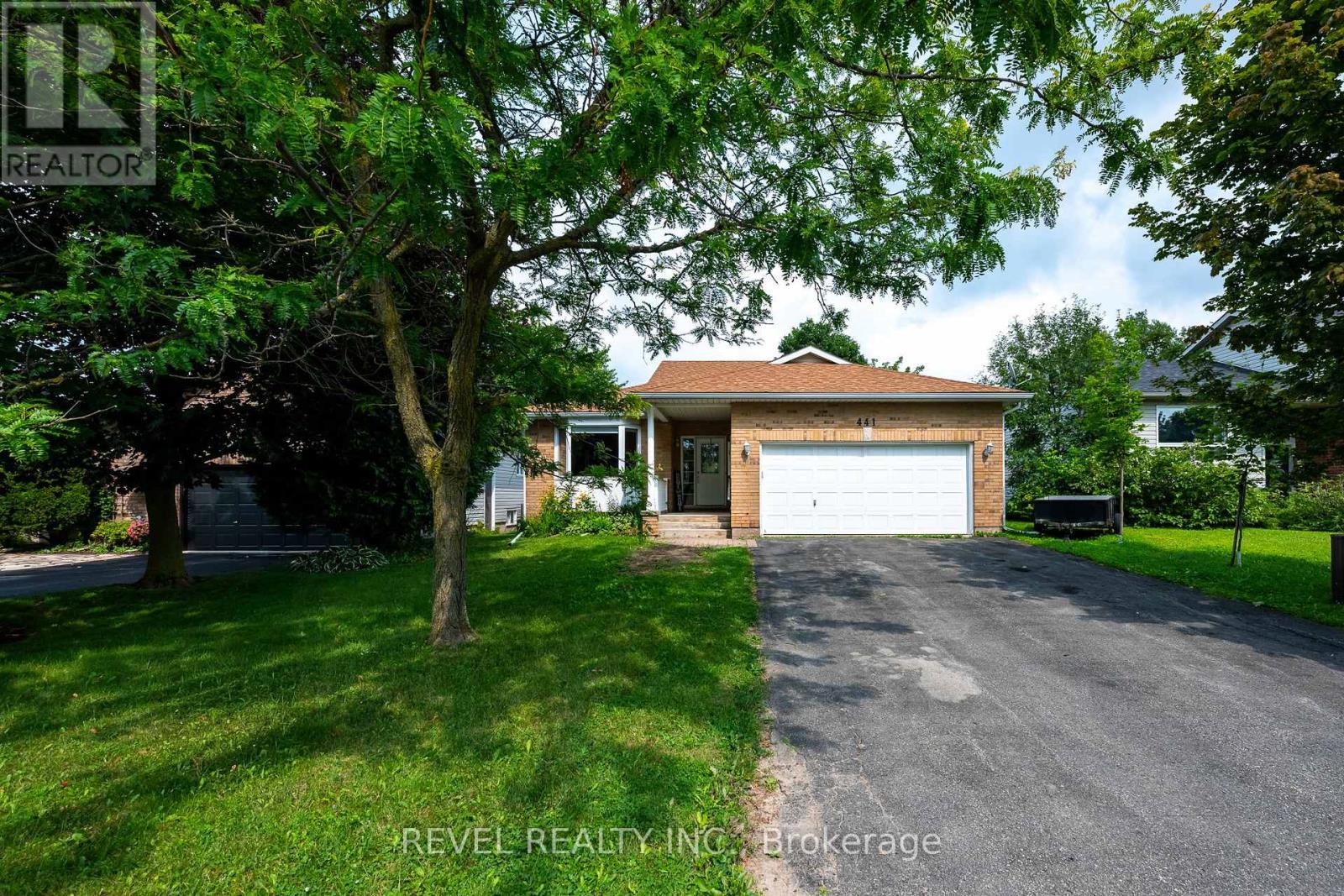 441 GREENWOOD STREET Property Photo 1