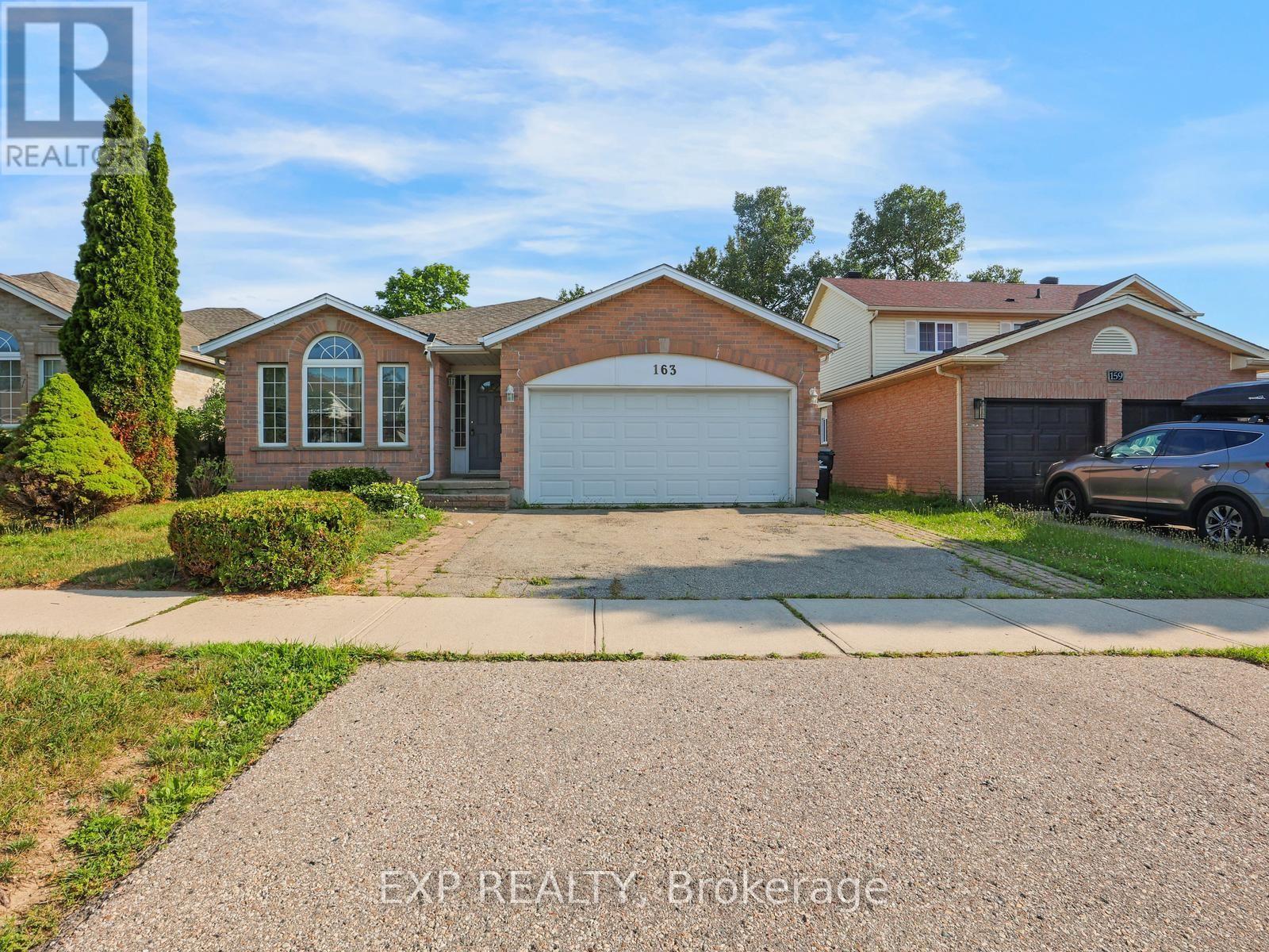 163 DAIMLER DRIVE Property Photo 1