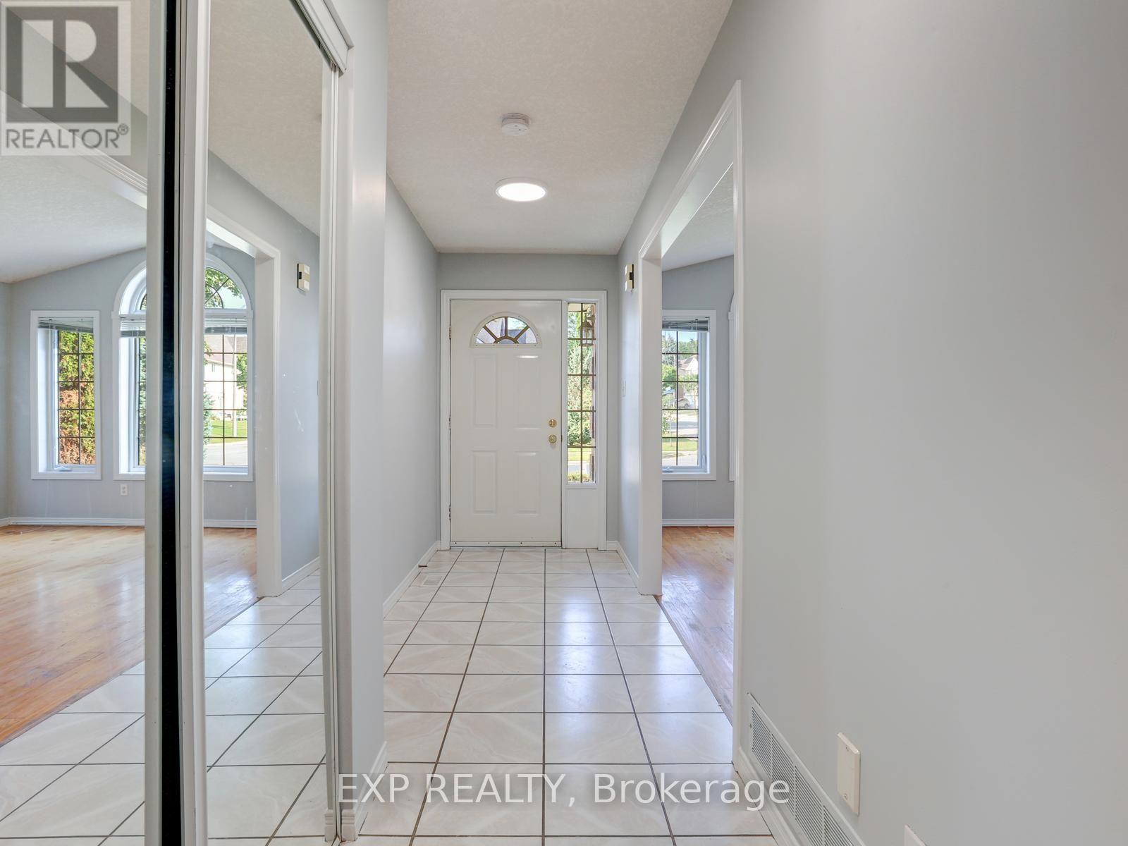 163 Daimler Drive Property Photo 4